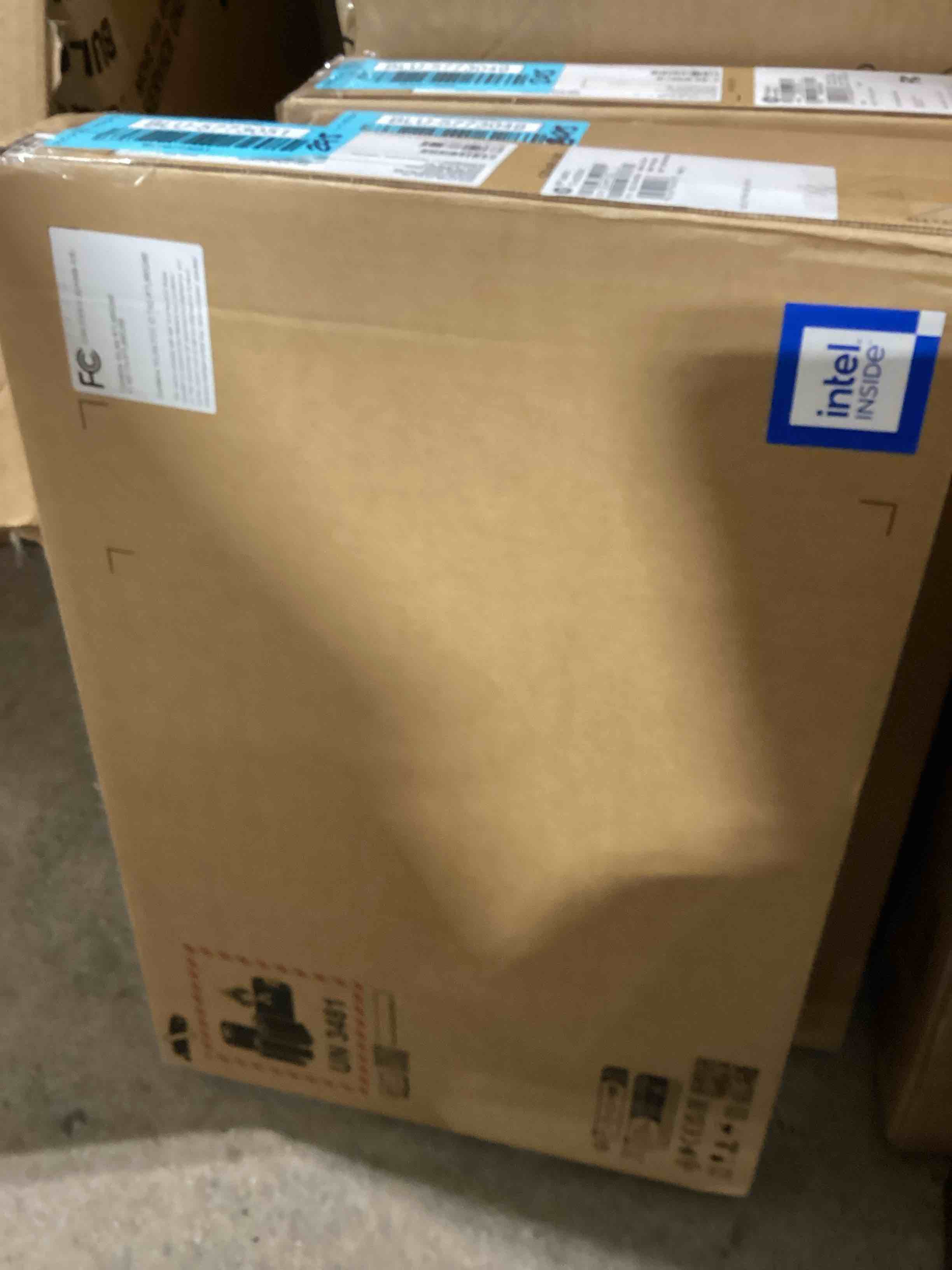 https://s3.amazonaws.com/lotting-images-prod/bidfta/BLU5773051_1725053765605.jpeg