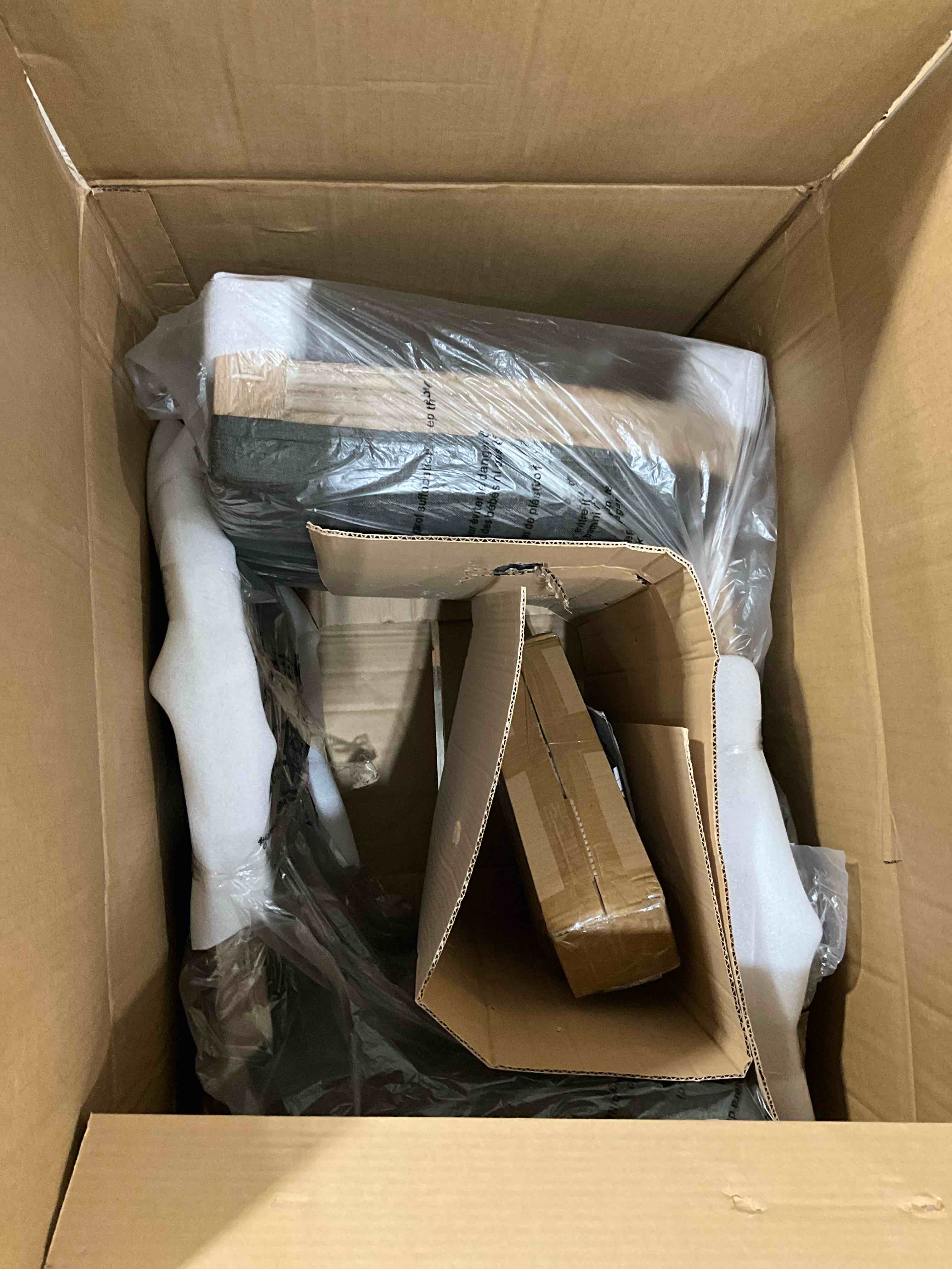 https://s3.amazonaws.com/lotting-images-prod/bidfta/BLU5774875_1723472404102.jpeg