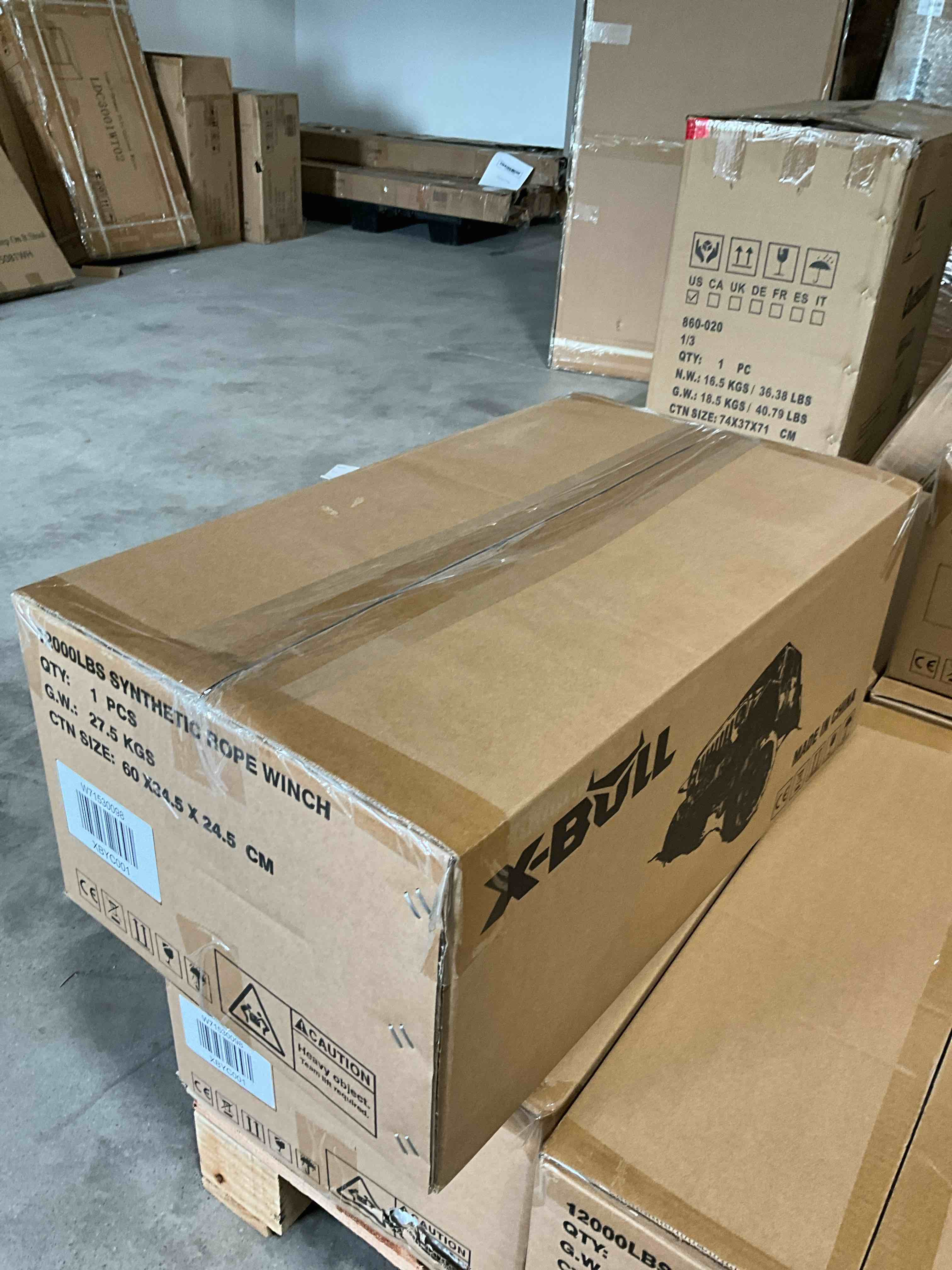 https://s3.amazonaws.com/lotting-images-prod/bidfta/BLU5775625_1721222256618.jpeg