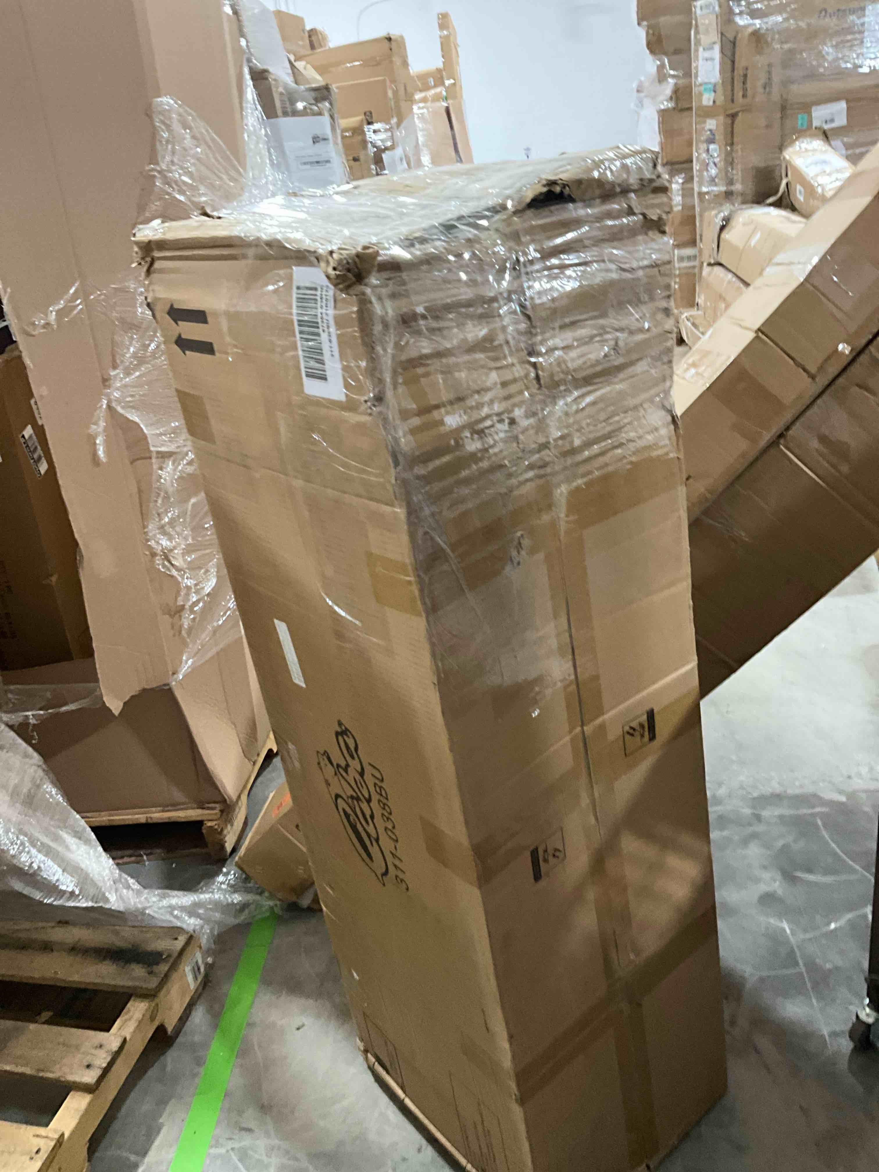 https://s3.amazonaws.com/lotting-images-prod/bidfta/BLU5776140_1721843035792.jpeg