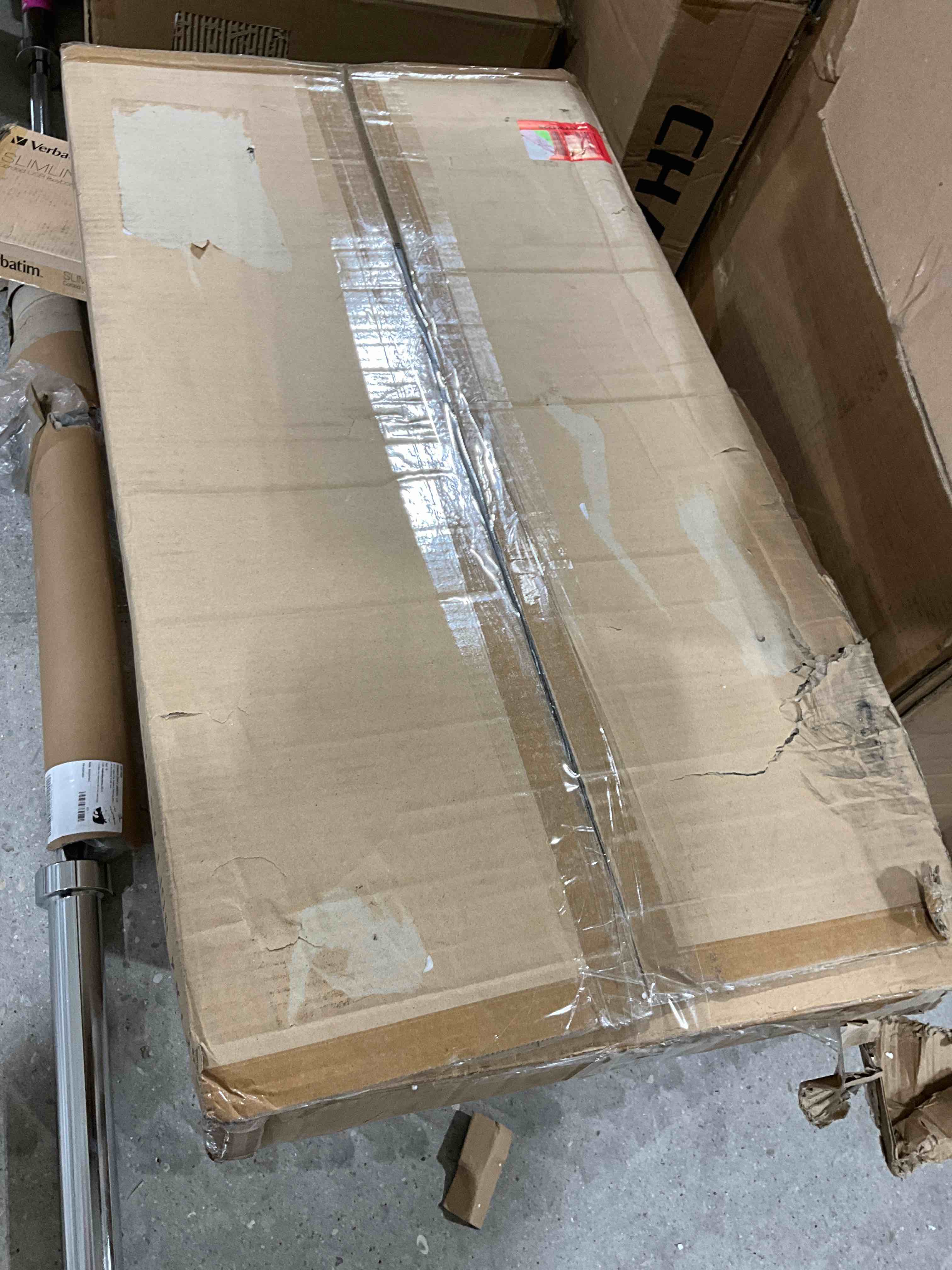 https://s3.amazonaws.com/lotting-images-prod/bidfta/BLU5777247_1718632774612.jpeg