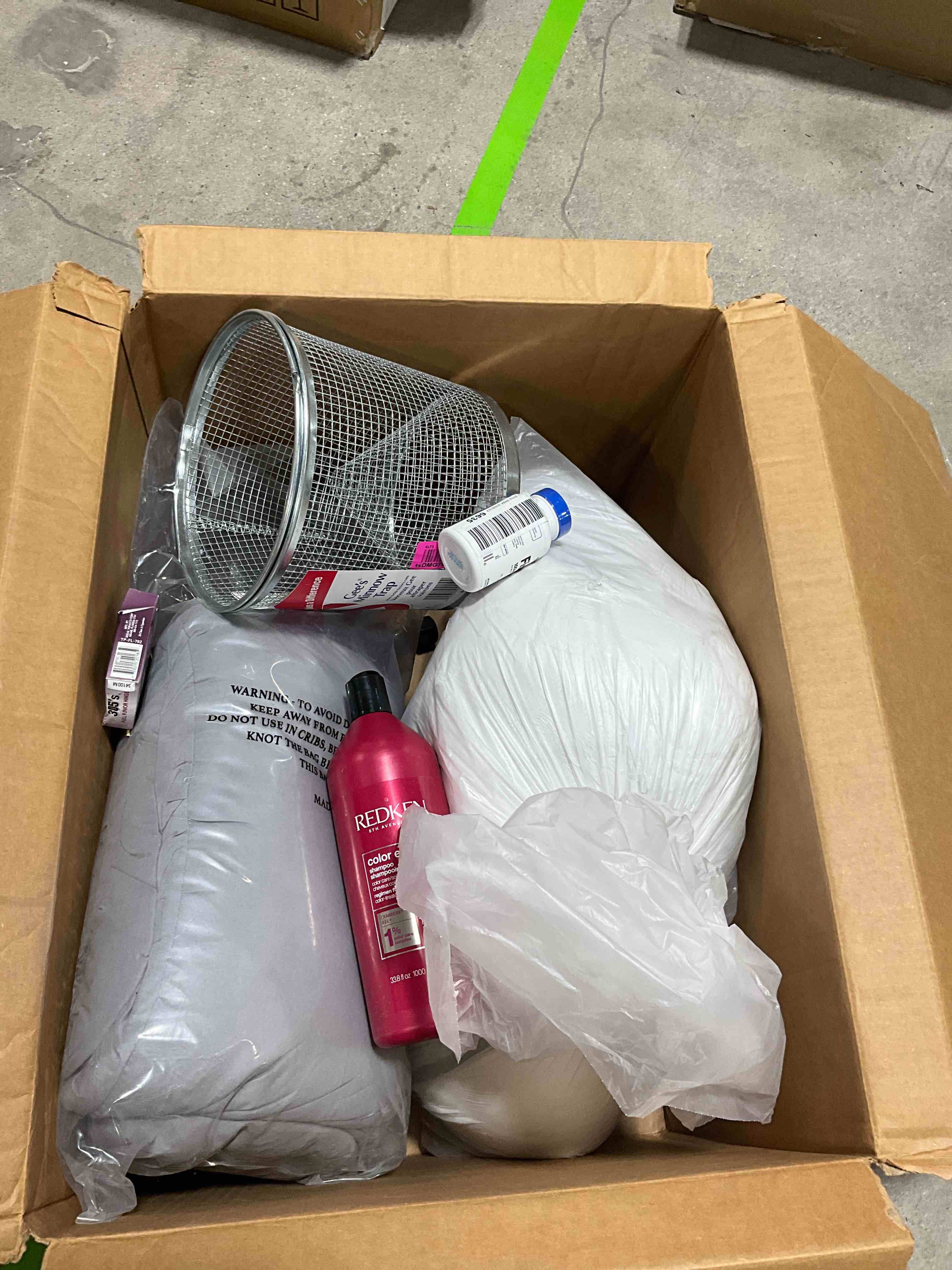 https://s3.amazonaws.com/lotting-images-prod/bidfta/BLU5778130_1720616630398.jpeg