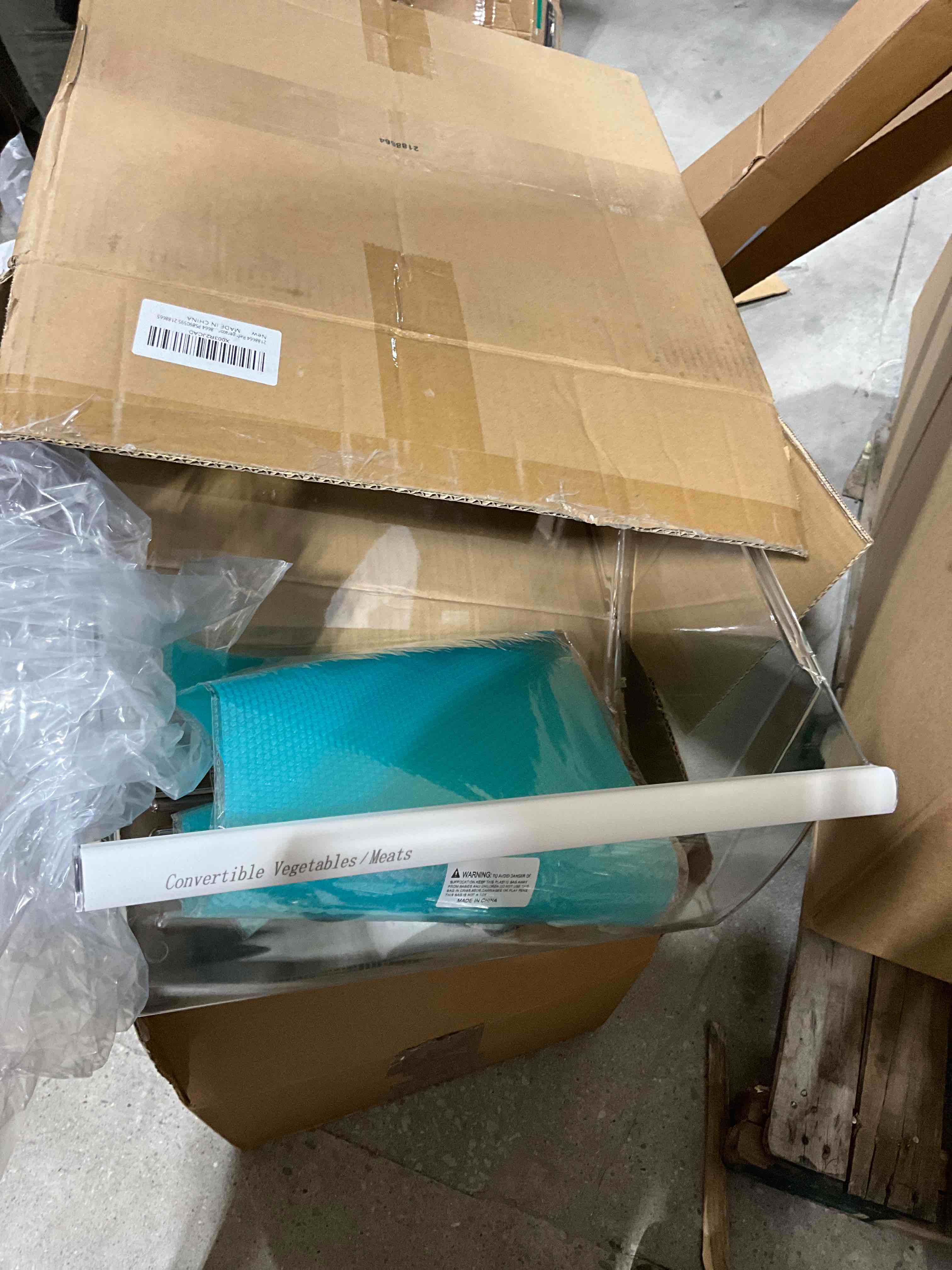 https://s3.amazonaws.com/lotting-images-prod/bidfta/BLU5779558_1722284792837.jpeg