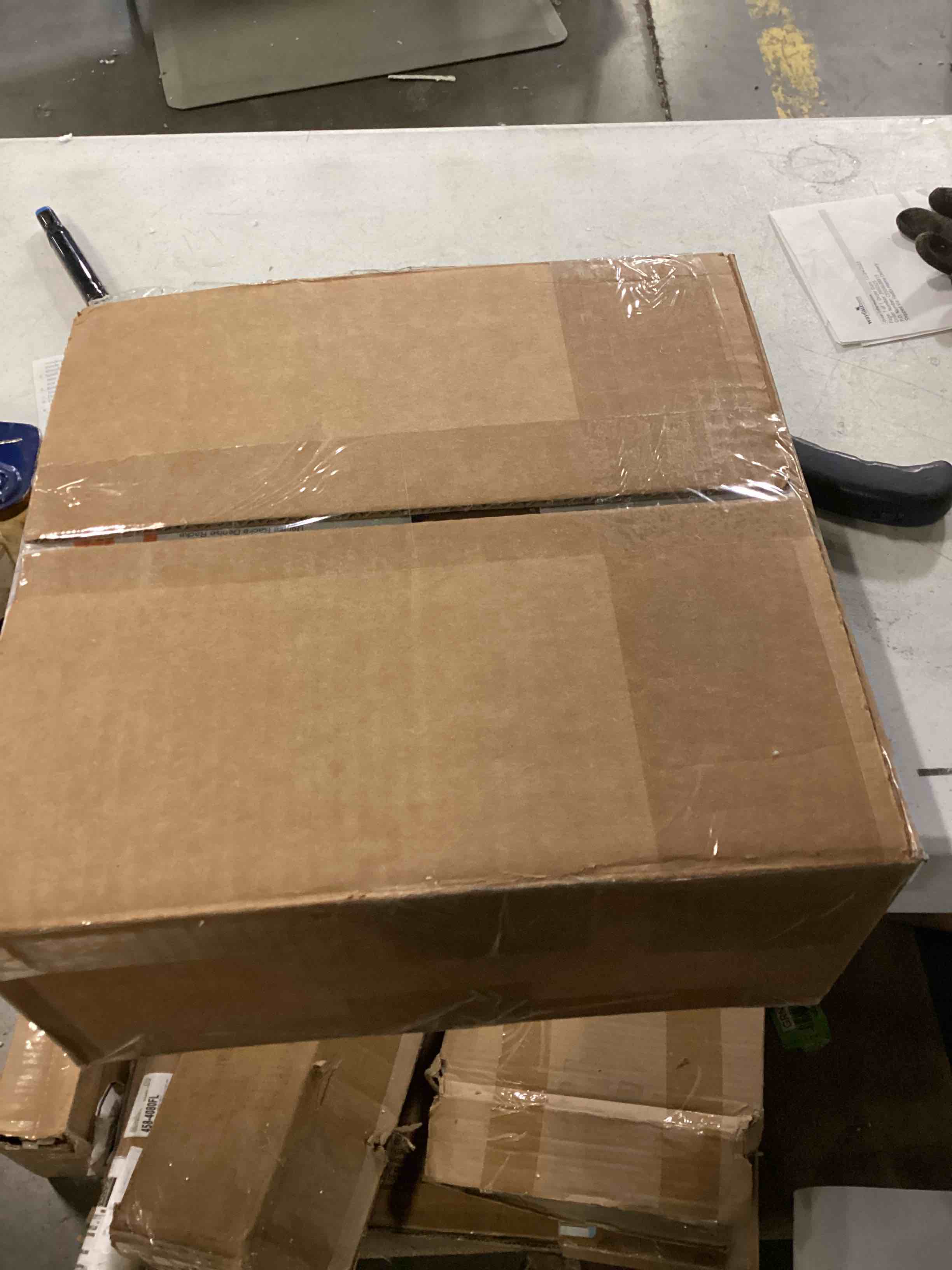 https://s3.amazonaws.com/lotting-images-prod/bidfta/BLU5779964_1708438899748.jpeg