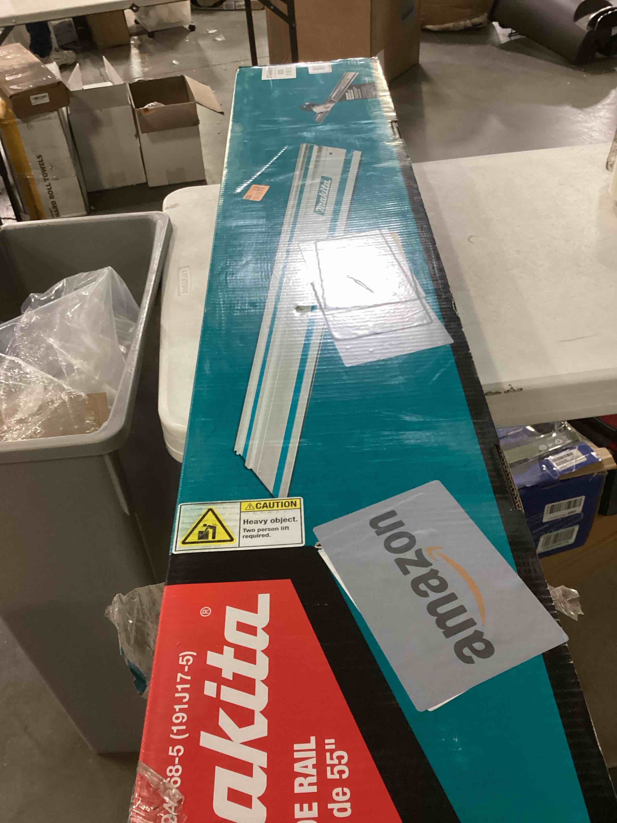https://s3.amazonaws.com/lotting-images-prod/bidfta/BLU5780881_1709575901008.jpeg