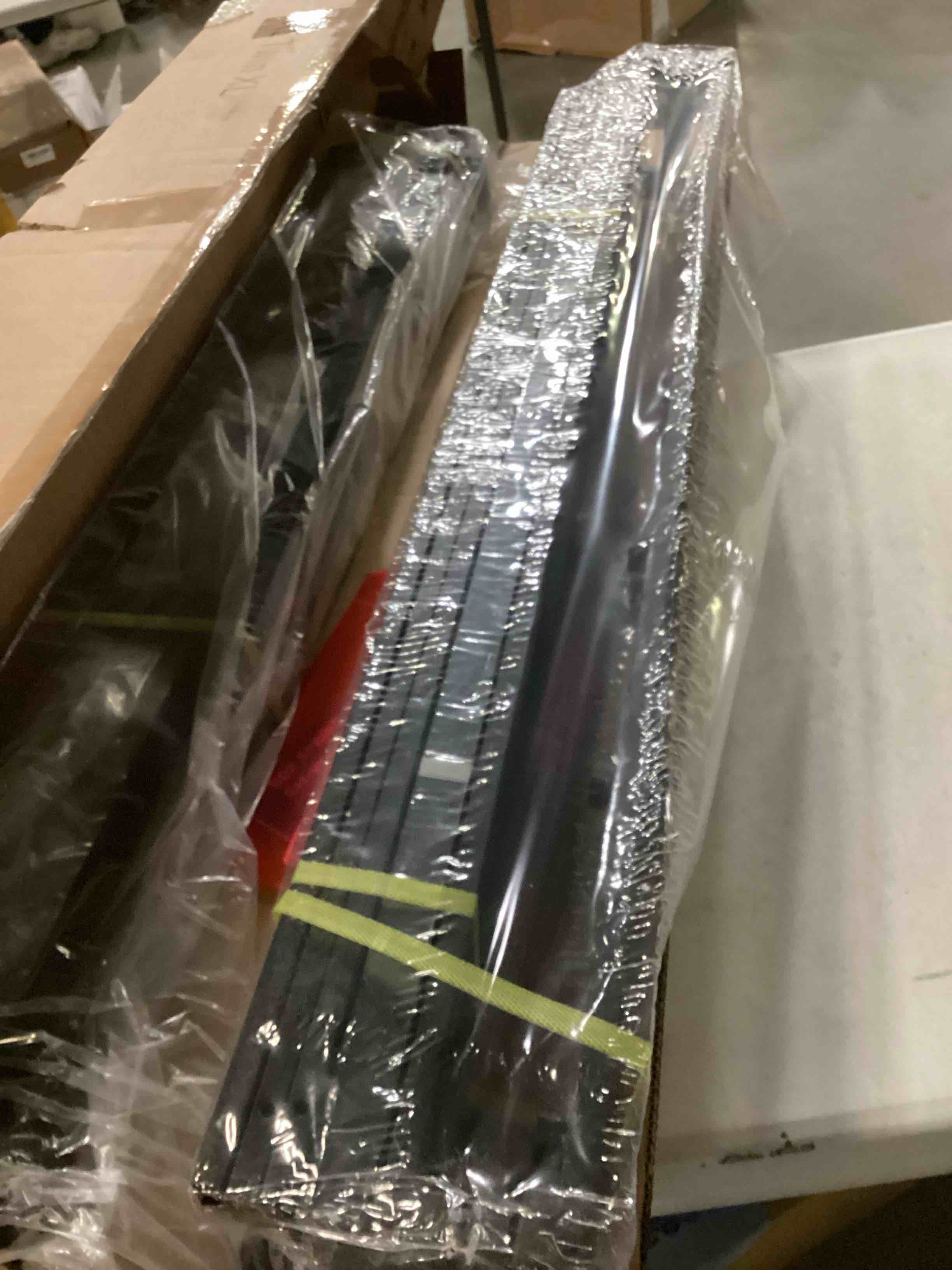 https://s3.amazonaws.com/lotting-images-prod/bidfta/BLU5780882_1709576140196.jpeg