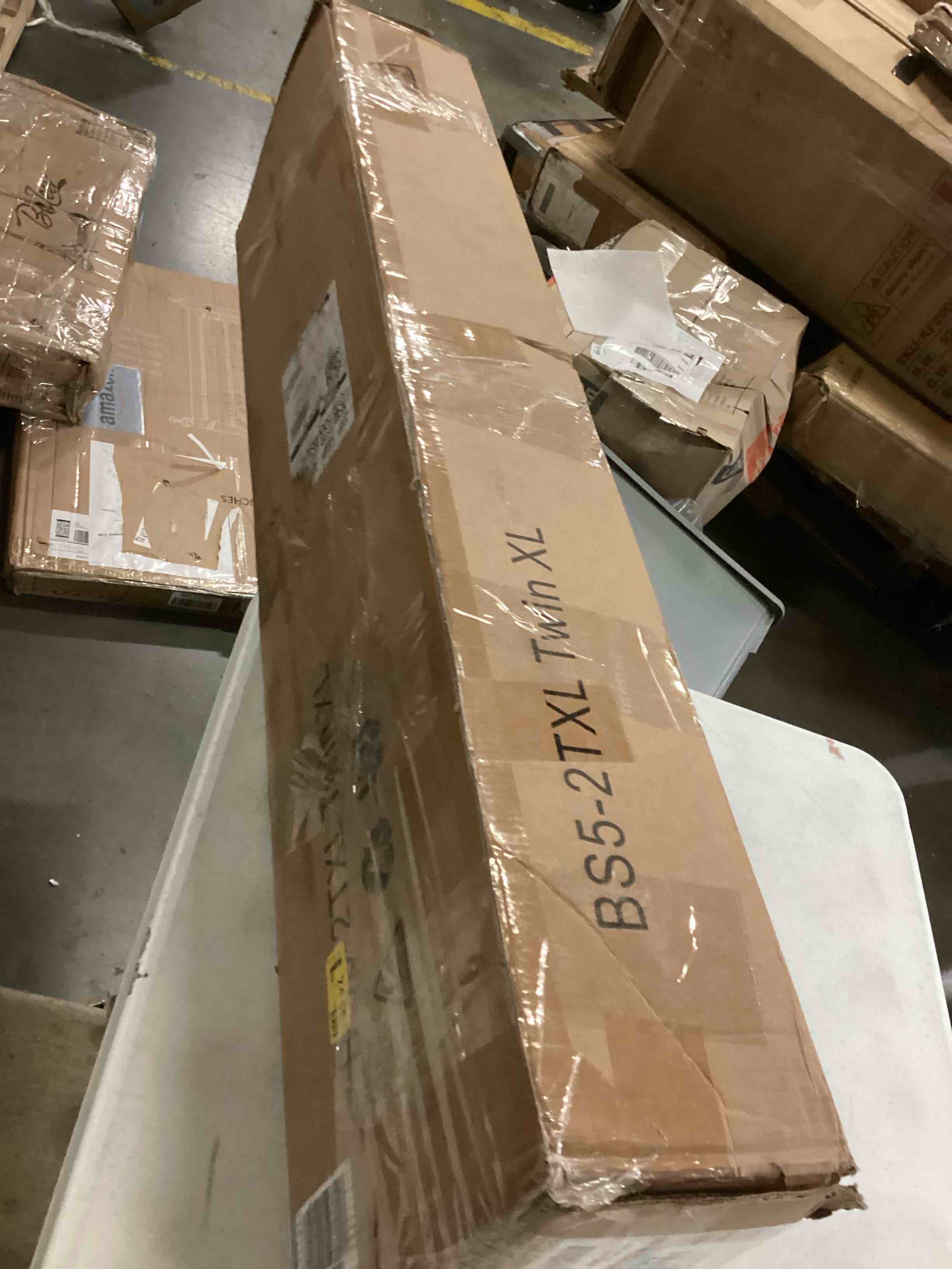 https://s3.amazonaws.com/lotting-images-prod/bidfta/BLU5780882_1709576208277.jpeg