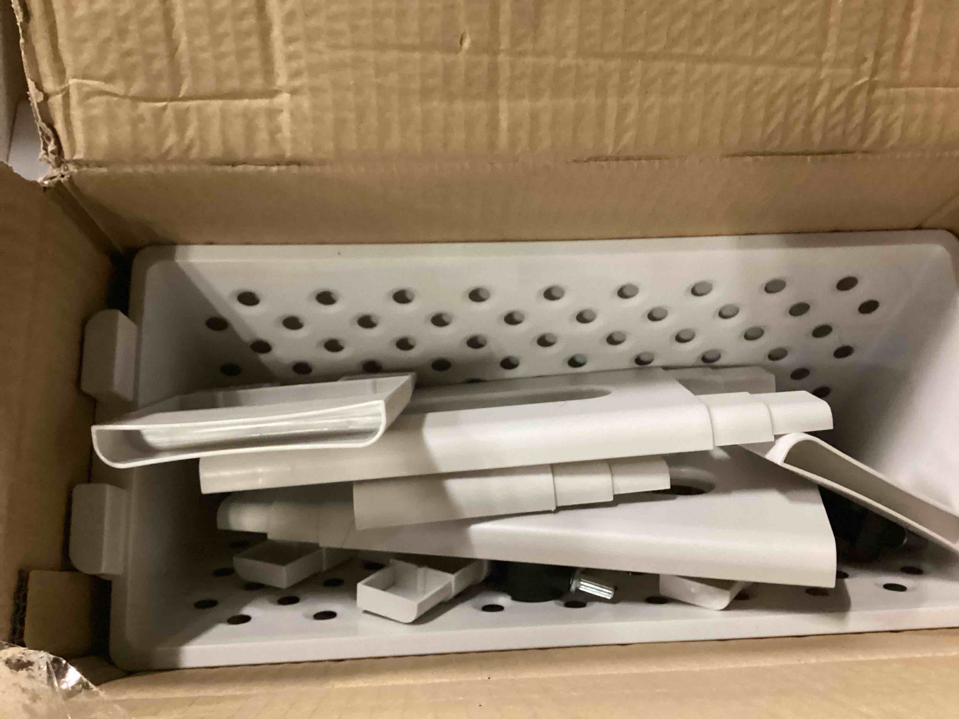 https://s3.amazonaws.com/lotting-images-prod/bidfta/BLU5781062_1709747049595.jpeg