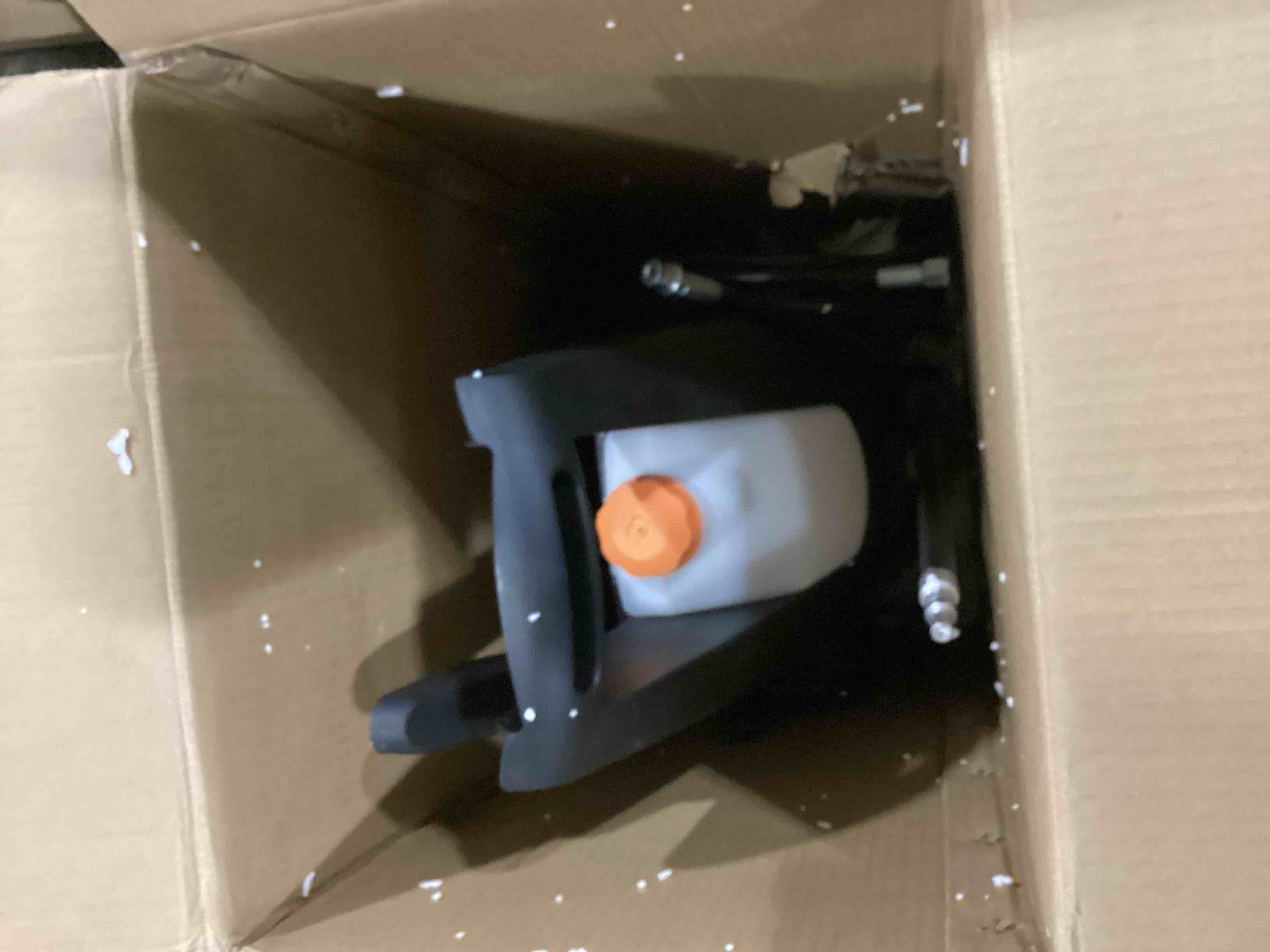 https://s3.amazonaws.com/lotting-images-prod/bidfta/BLU5781915_1708002088242.jpeg