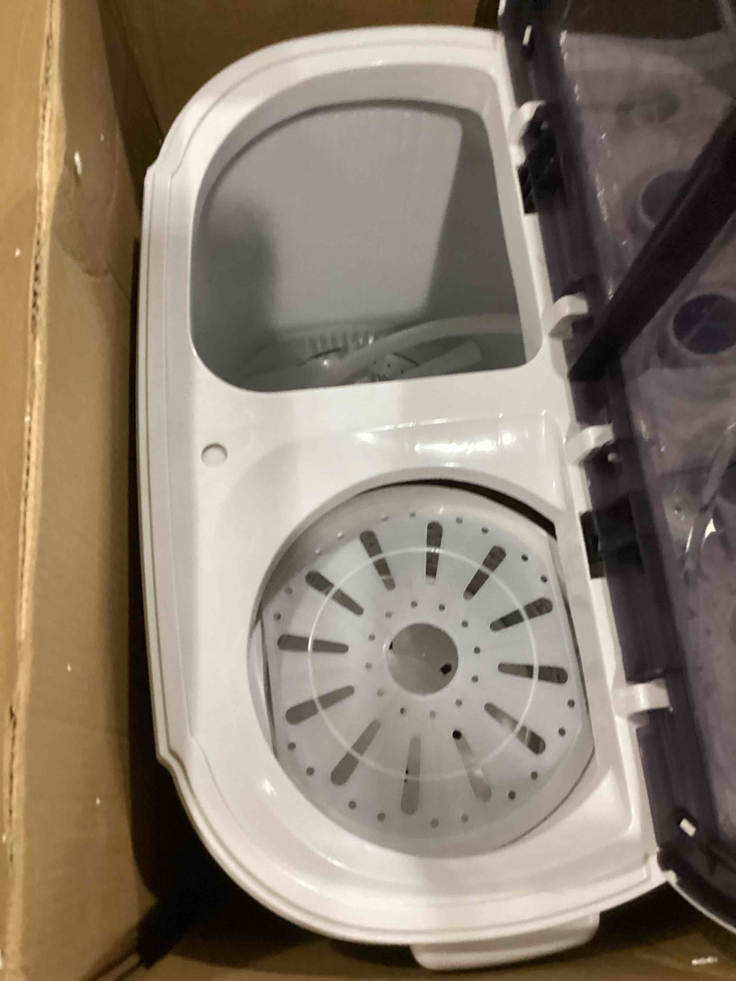 https://s3.amazonaws.com/lotting-images-prod/bidfta/BLU5781918_1708002638874.jpeg