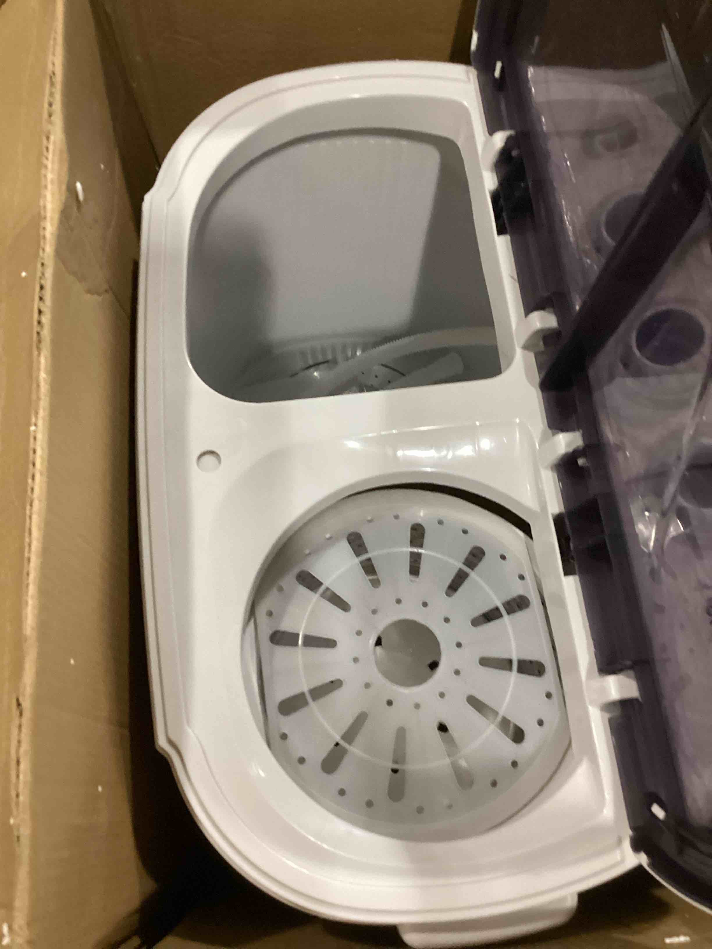 https://s3.amazonaws.com/lotting-images-prod/bidfta/BLU5781918_1708002639758.jpeg