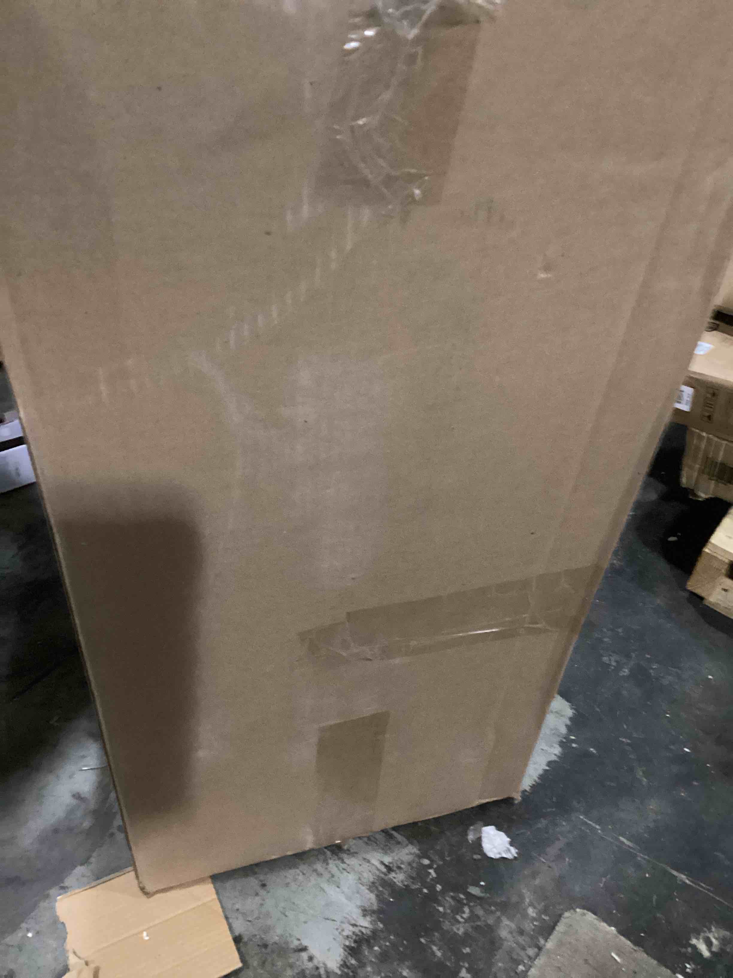 https://s3.amazonaws.com/lotting-images-prod/bidfta/BLU5782291_1708433062375.jpeg