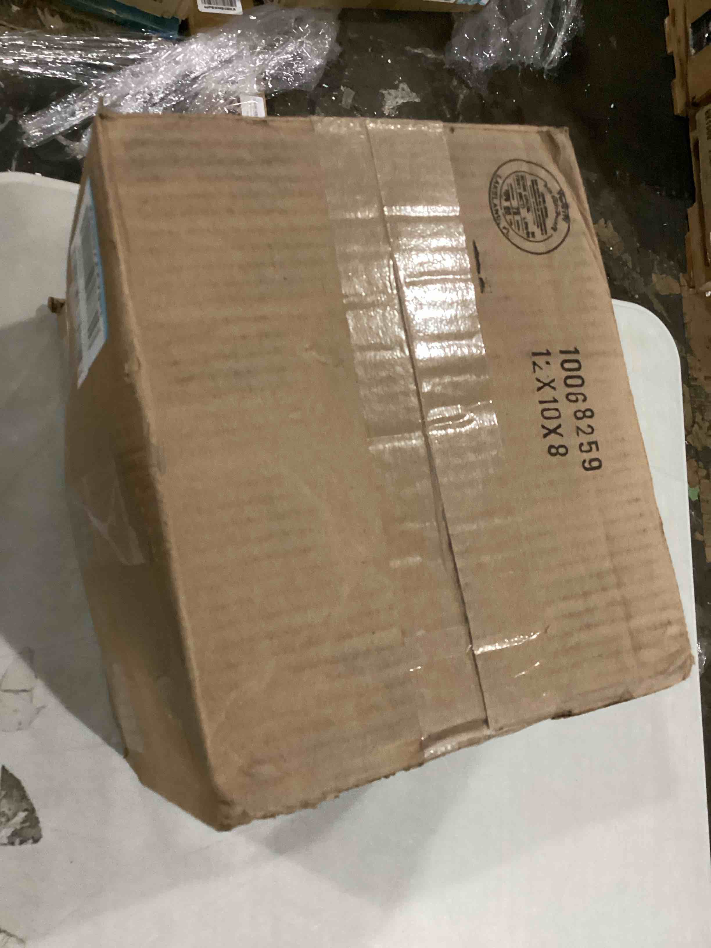 https://s3.amazonaws.com/lotting-images-prod/bidfta/BLU5782545_1708712051590.jpeg