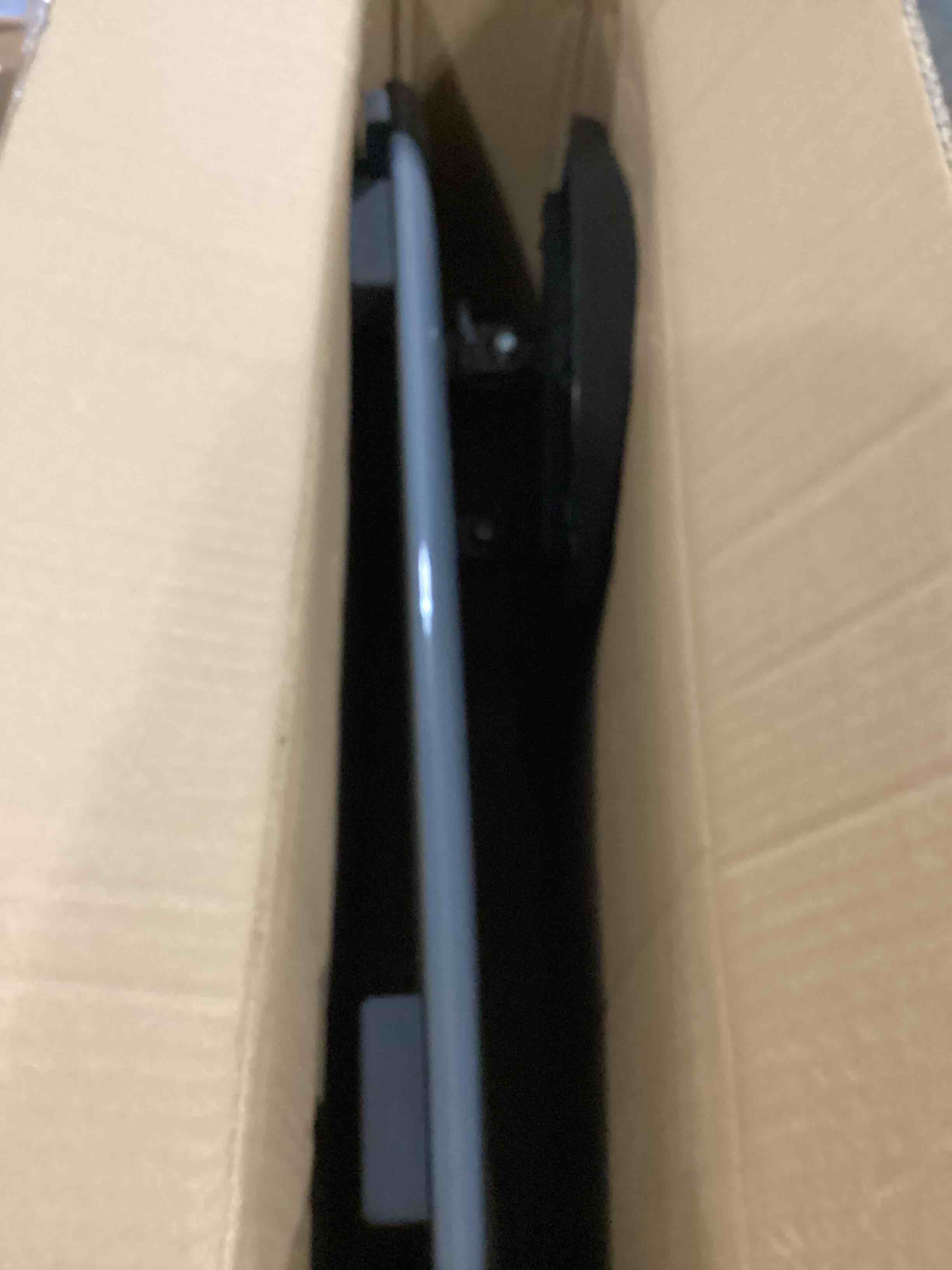 https://s3.amazonaws.com/lotting-images-prod/bidfta/BLU5782549_1708712377803.jpeg