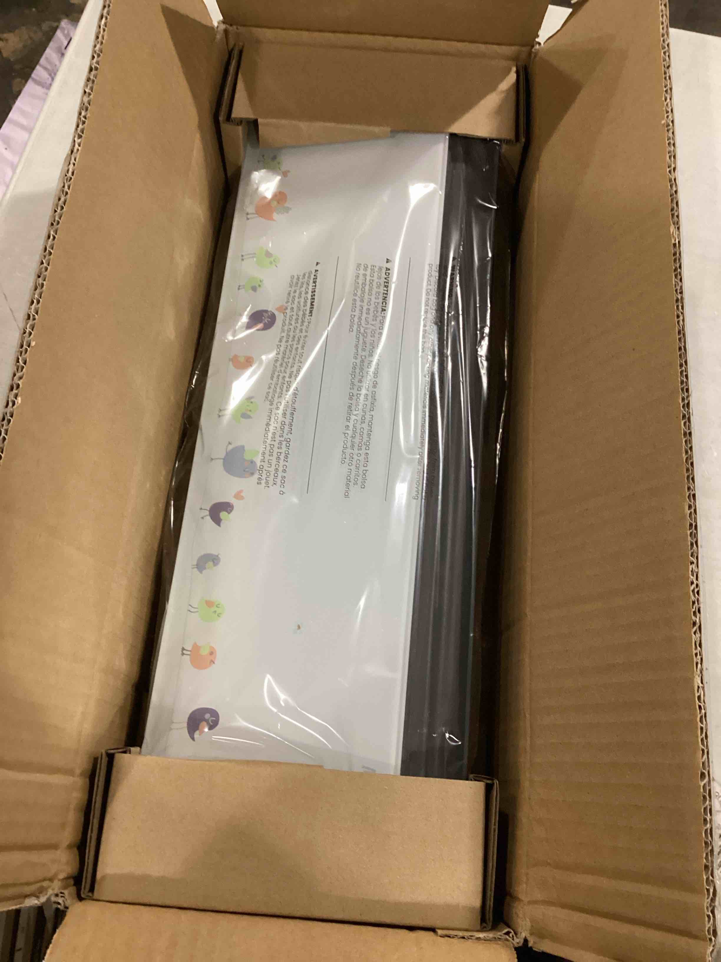 https://s3.amazonaws.com/lotting-images-prod/bidfta/BLU5782553_1708712729113.jpeg