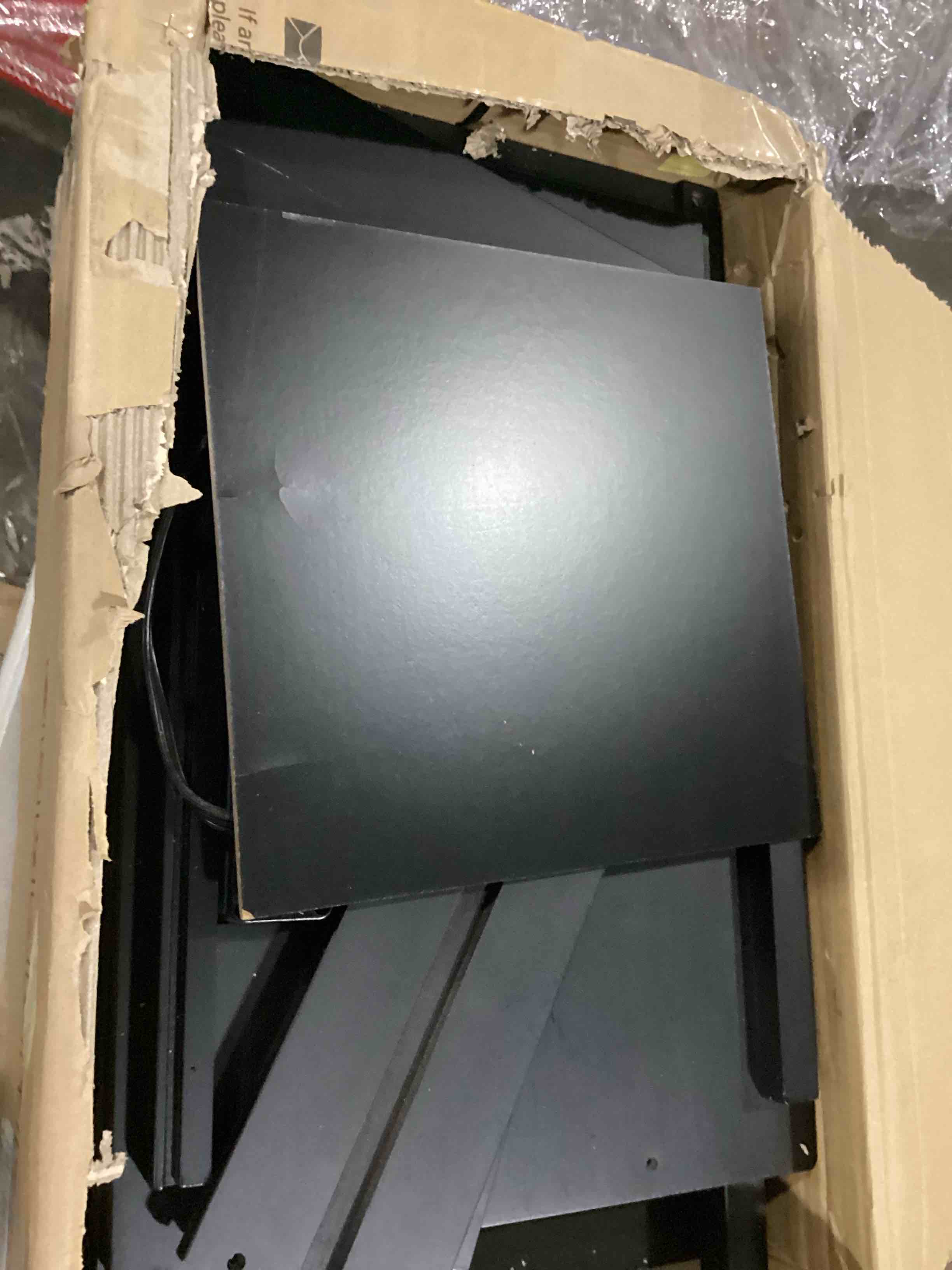 https://s3.amazonaws.com/lotting-images-prod/bidfta/BLU5782569_1708716947523.jpeg