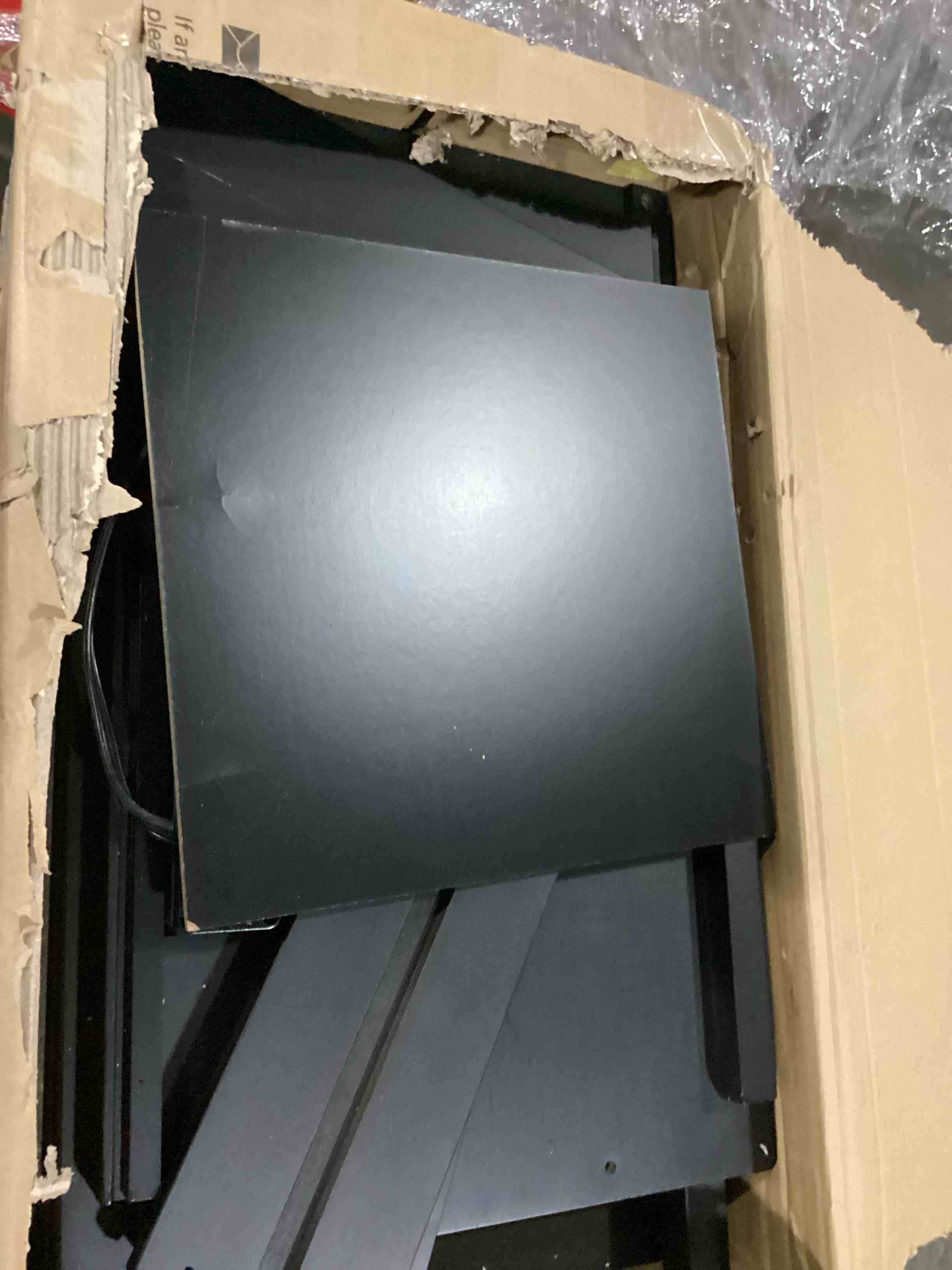 https://s3.amazonaws.com/lotting-images-prod/bidfta/BLU5782569_1708716948554.jpeg