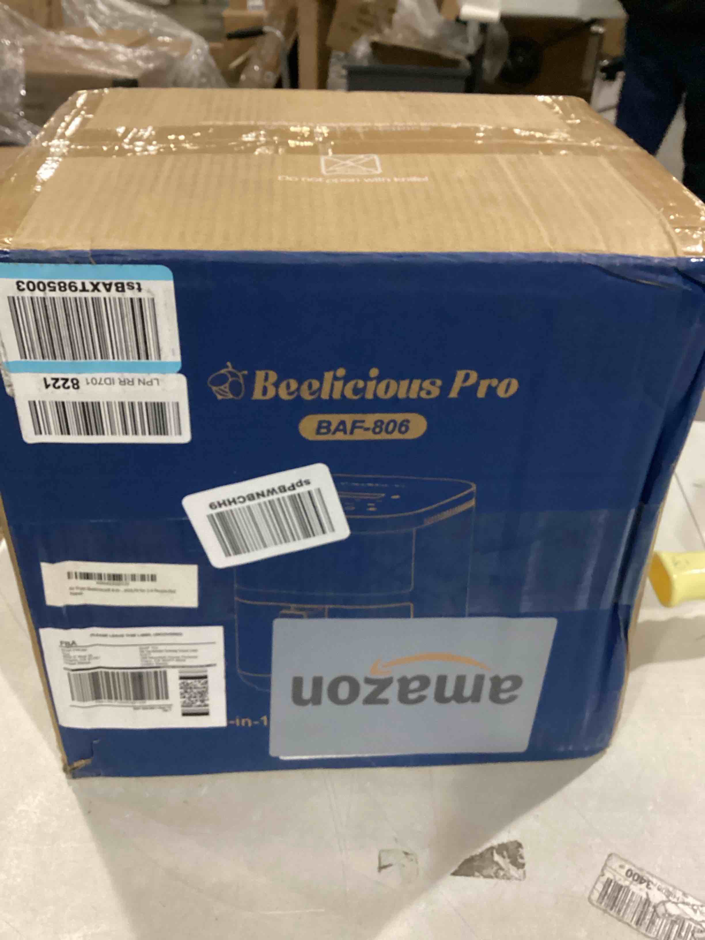https://s3.amazonaws.com/lotting-images-prod/bidfta/BLU5782741_1709064074643.jpeg