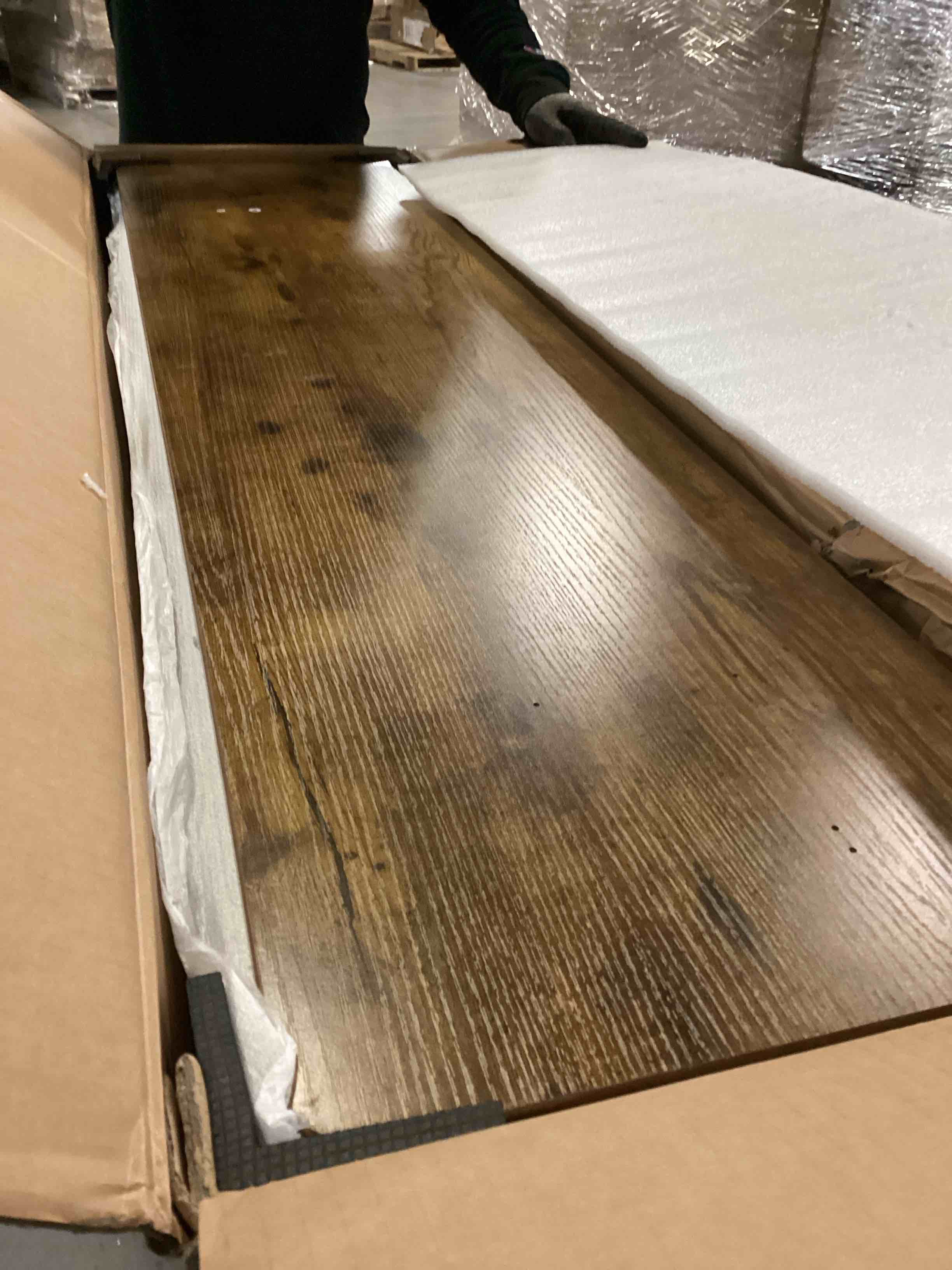 https://s3.amazonaws.com/lotting-images-prod/bidfta/BLU5783122_1708361135642.jpeg