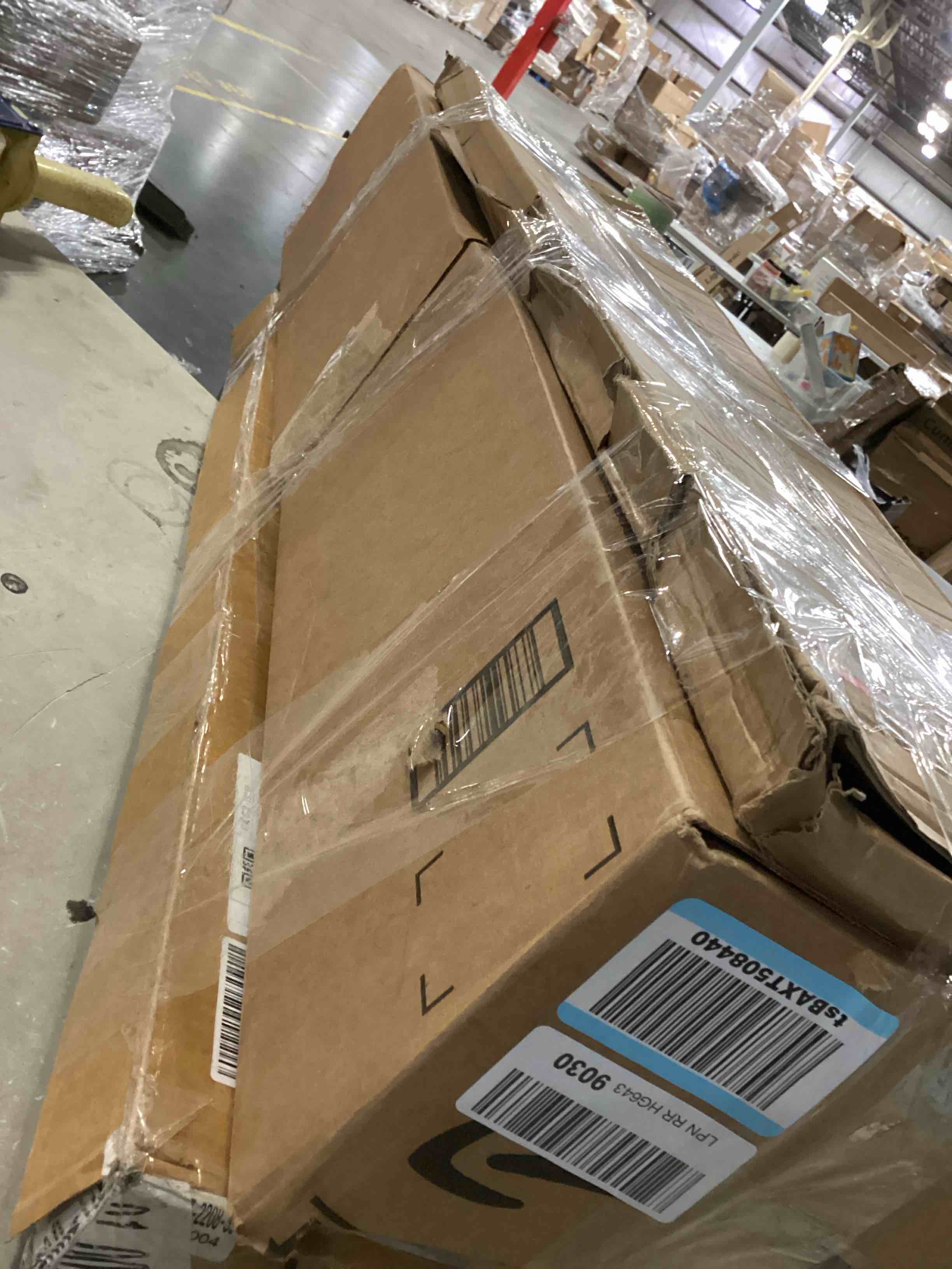 https://s3.amazonaws.com/lotting-images-prod/bidfta/BLU5783155_1708373332764.jpeg