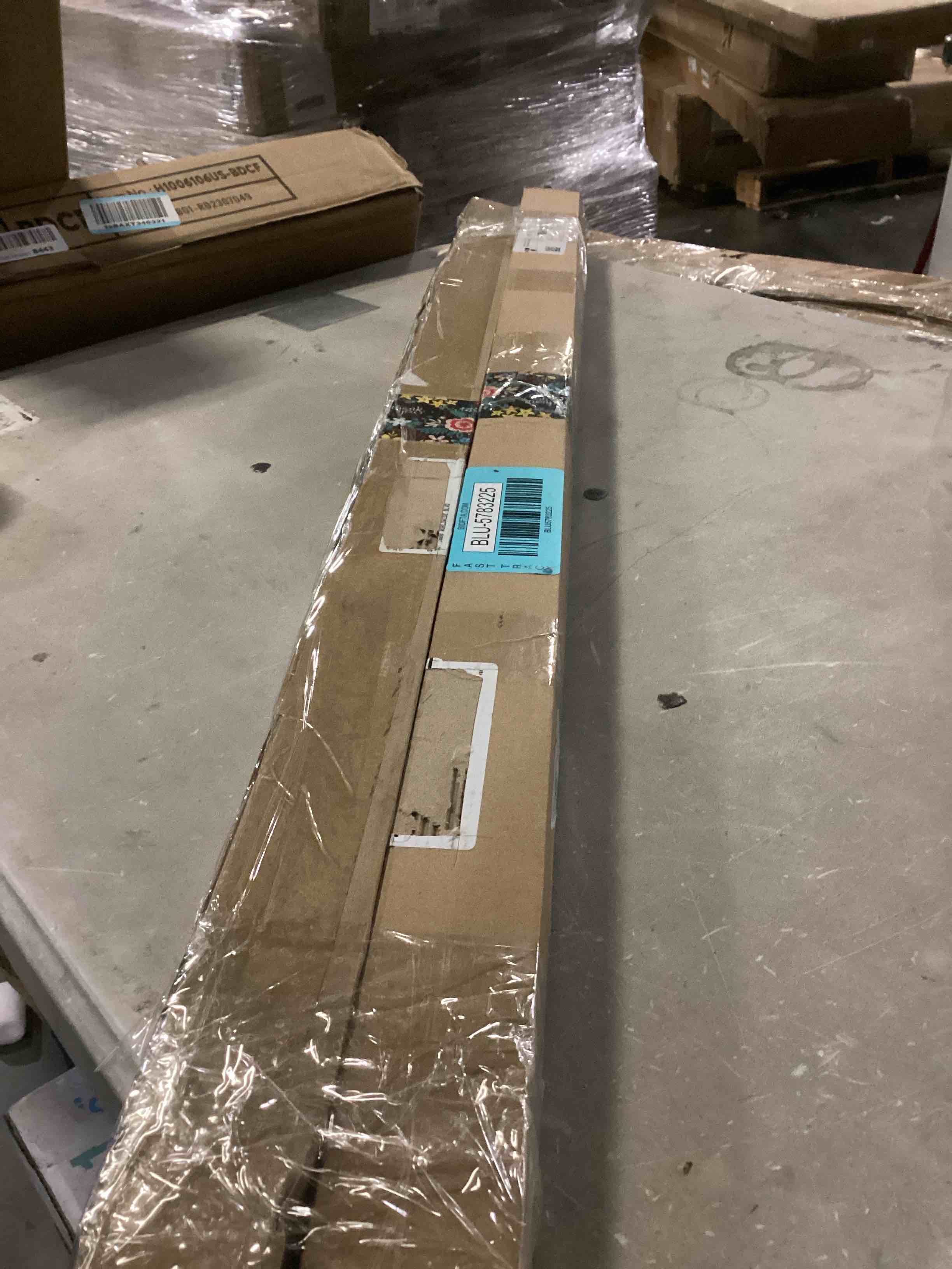 https://s3.amazonaws.com/lotting-images-prod/bidfta/BLU5783225_1708446956045.jpeg