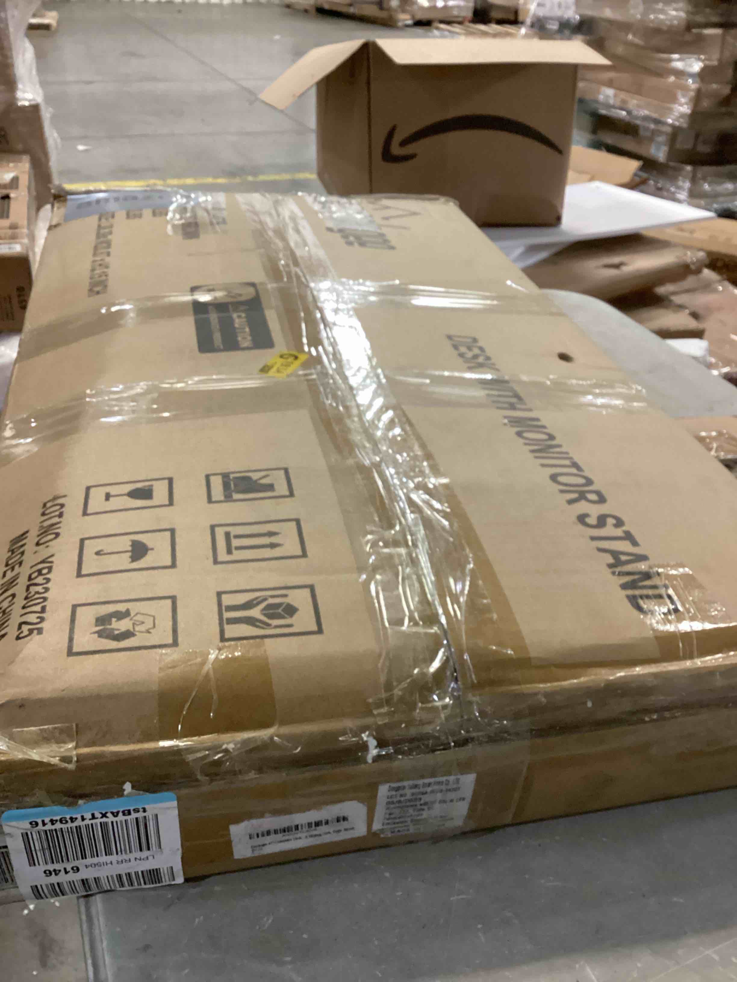 https://s3.amazonaws.com/lotting-images-prod/bidfta/BLU5783541_1709065184902.jpeg