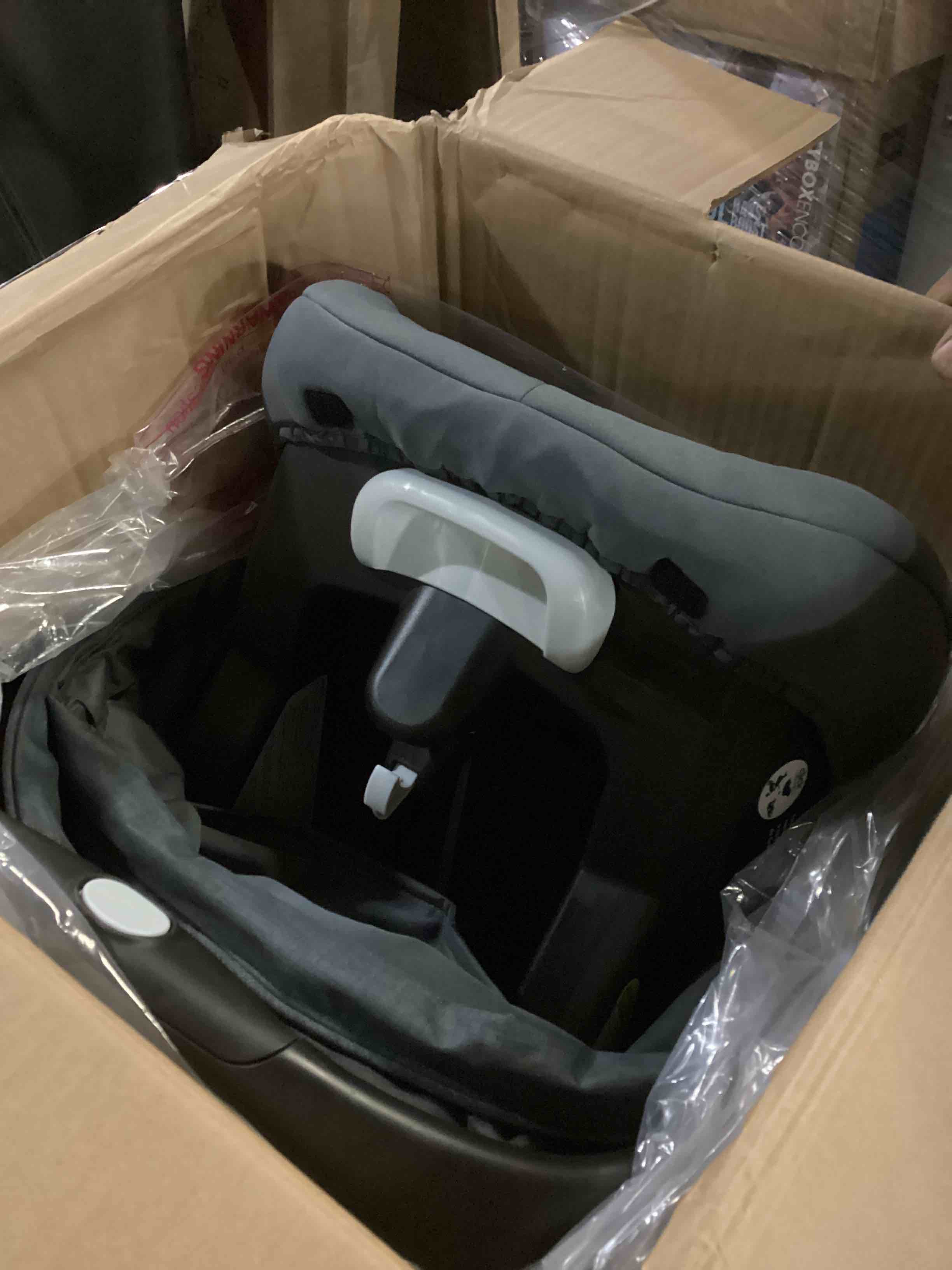 https://s3.amazonaws.com/lotting-images-prod/bidfta/BLU5784079_1709920807035.jpeg