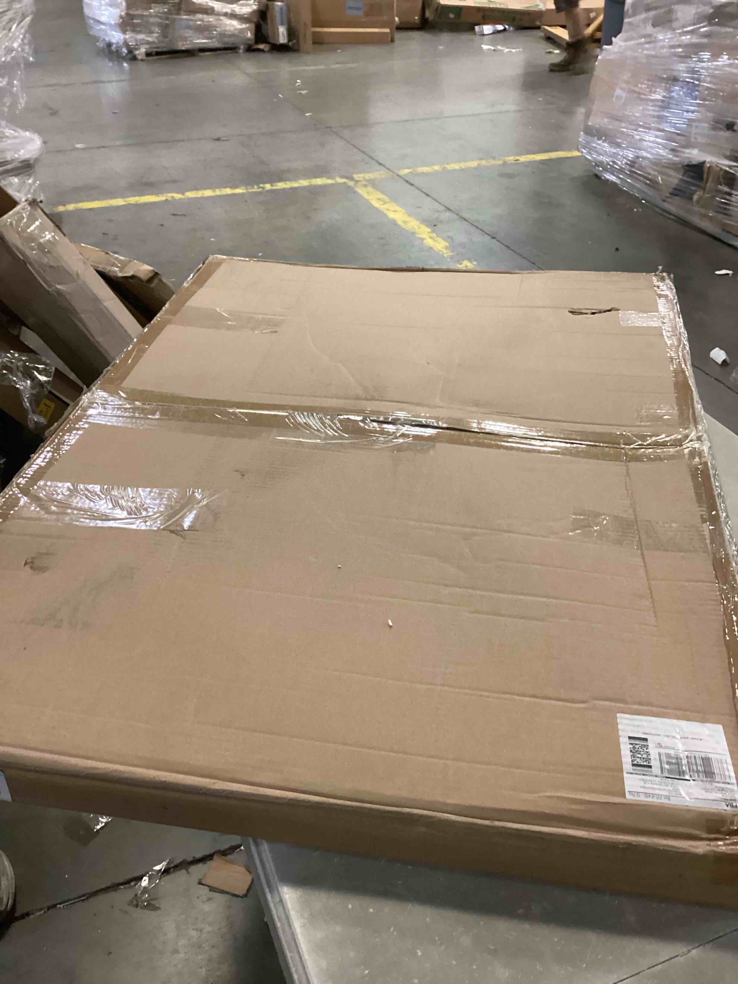 https://s3.amazonaws.com/lotting-images-prod/bidfta/BLU5784222_1710270045544.jpeg
