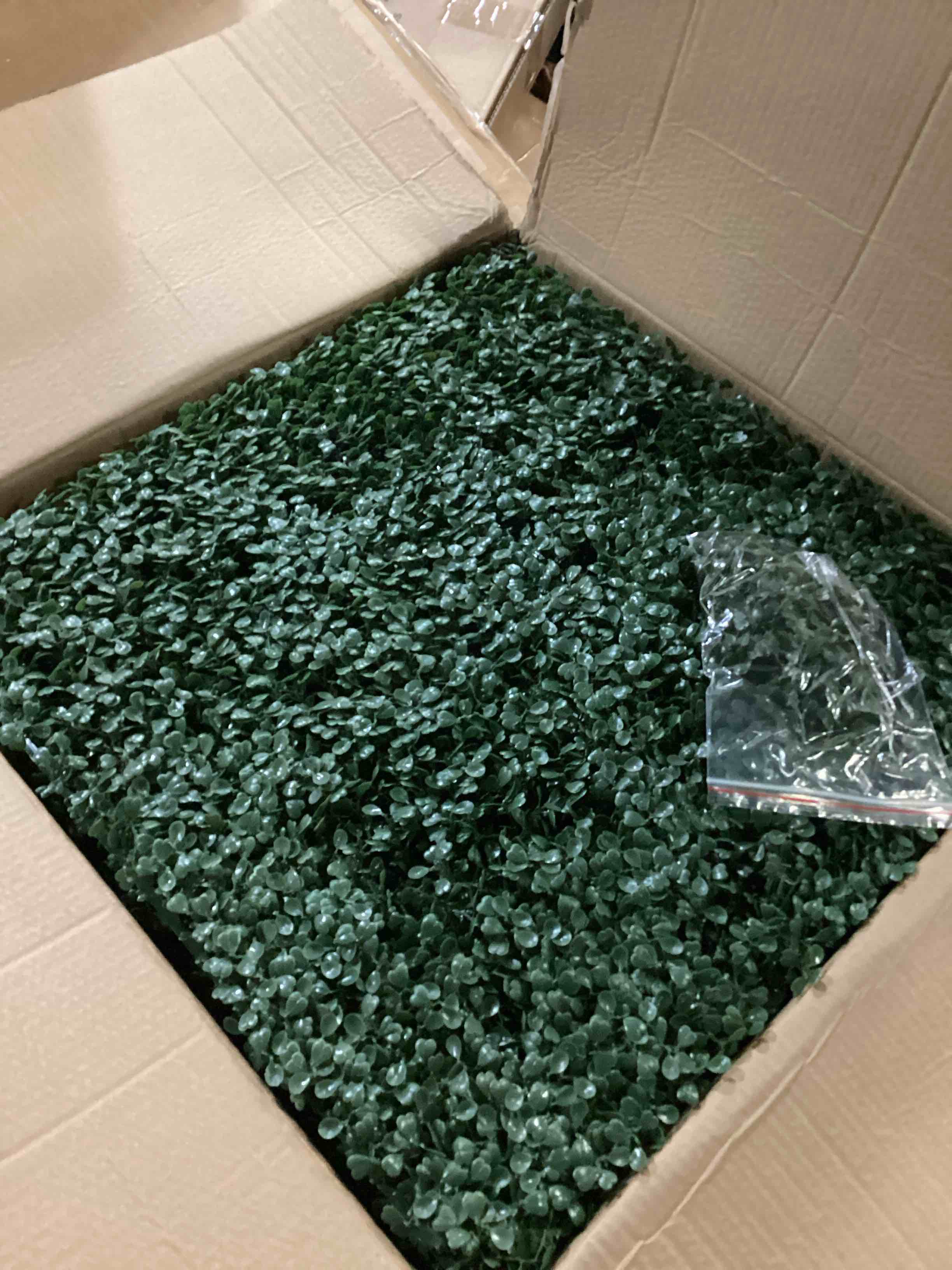 https://s3.amazonaws.com/lotting-images-prod/bidfta/BLU5784333_1710530353831.jpeg