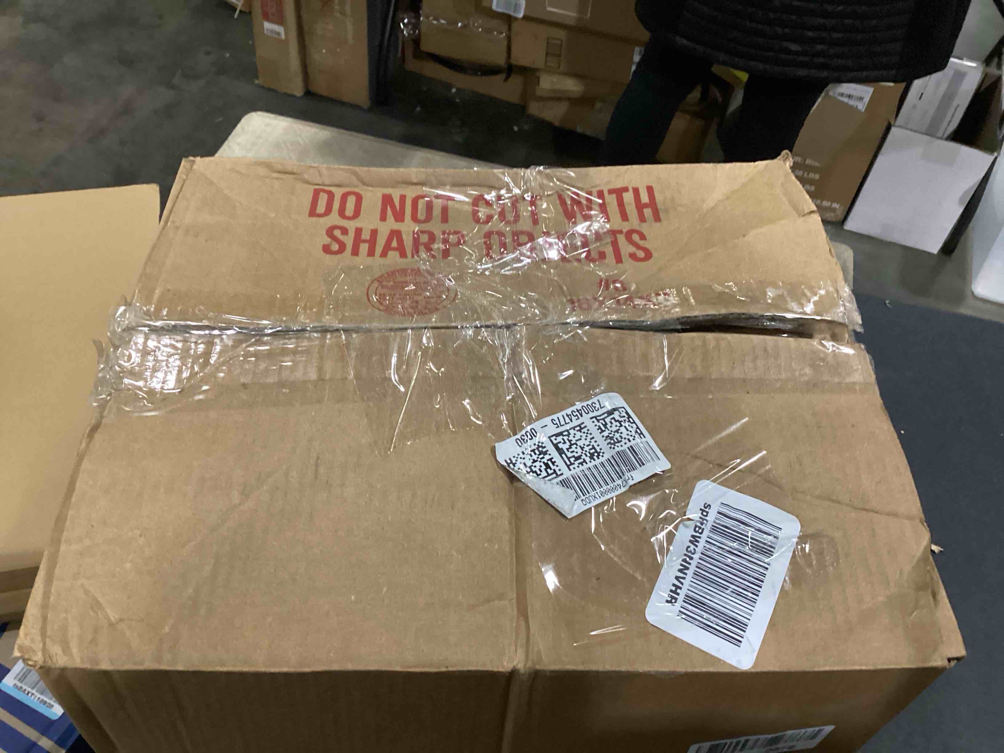 Pillow Perfect Pompeii Solid Indoor/Outdoor Lumbar Pillow Plush Fill, Weather and Fade Resistant, Lumbar - 11.5" x 18.5",, Green, 2 Count