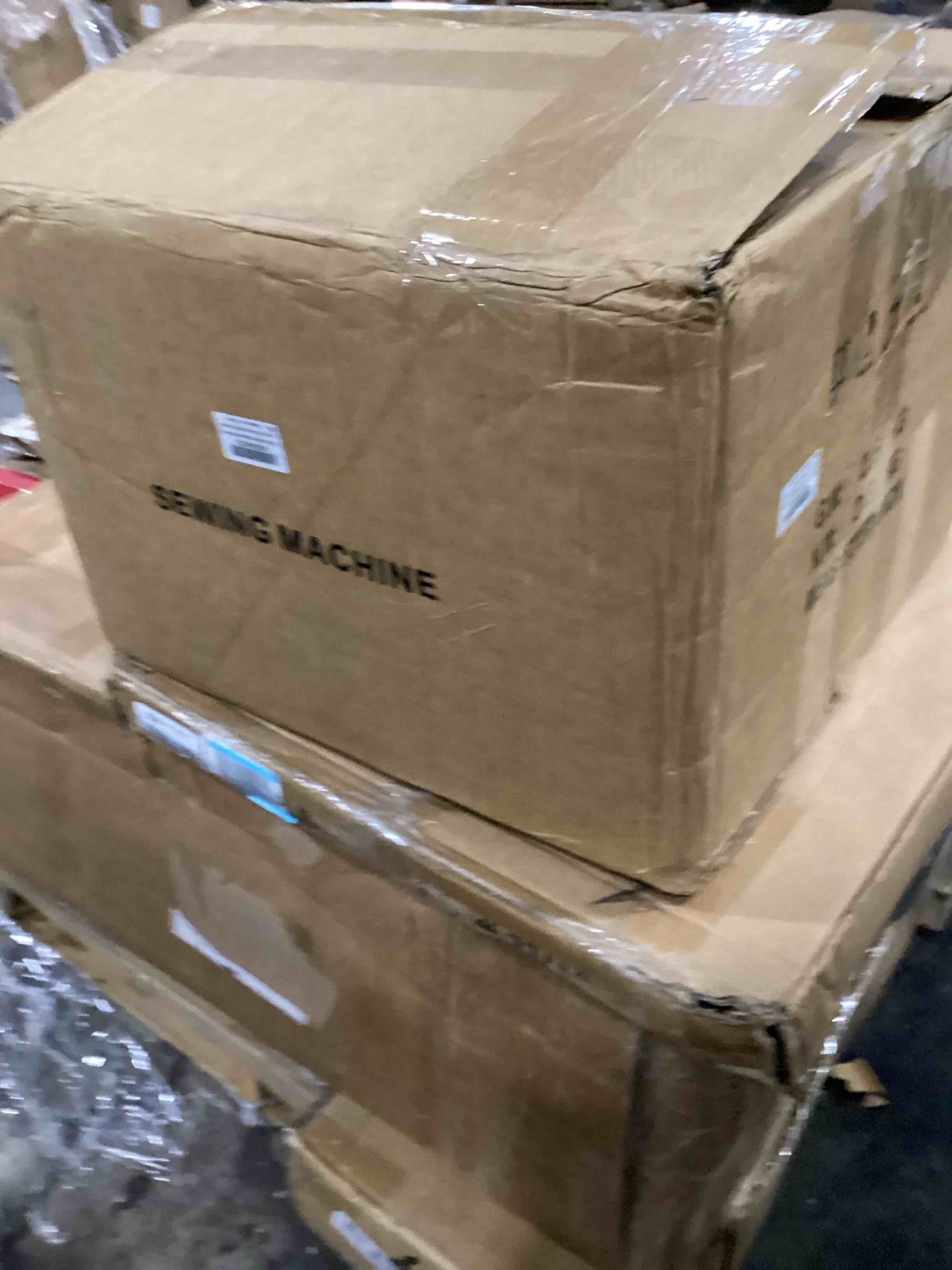https://s3.amazonaws.com/lotting-images-prod/bidfta/BLU5784677_1707755526645.jpeg