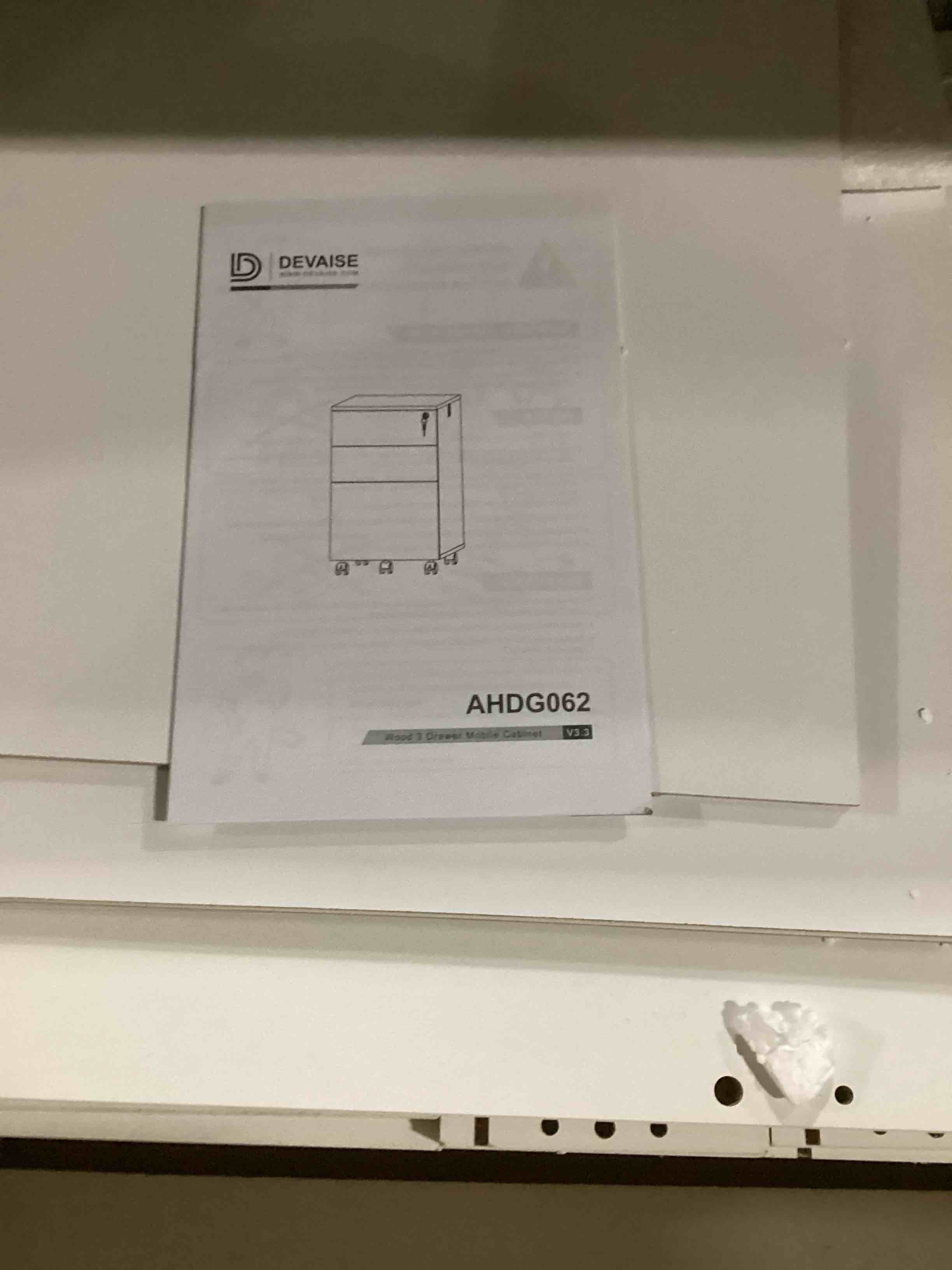https://s3.amazonaws.com/lotting-images-prod/bidfta/BLU5785059_1708089289326.jpeg