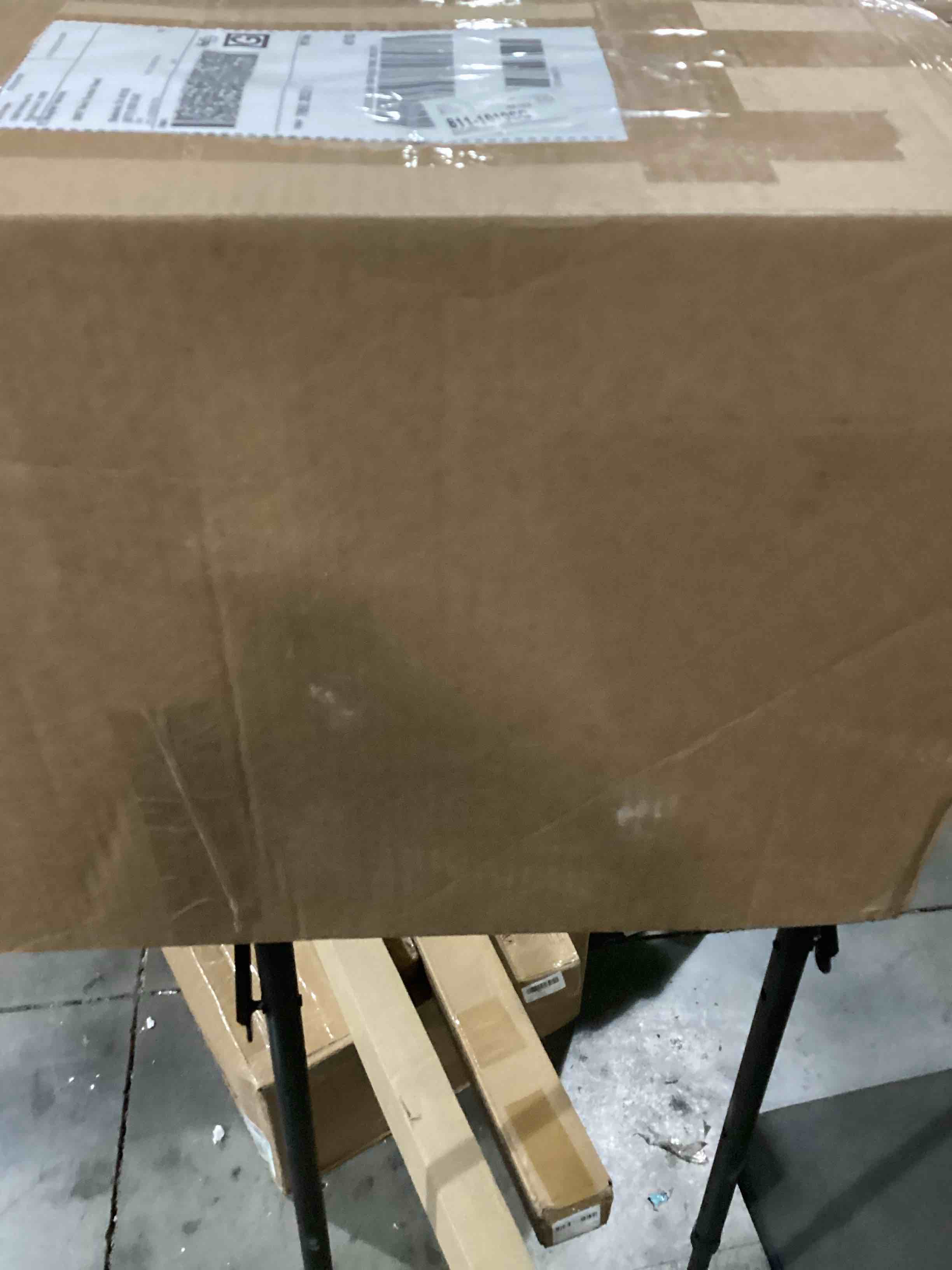 https://s3.amazonaws.com/lotting-images-prod/bidfta/BLU5785243_1708438183036.jpeg