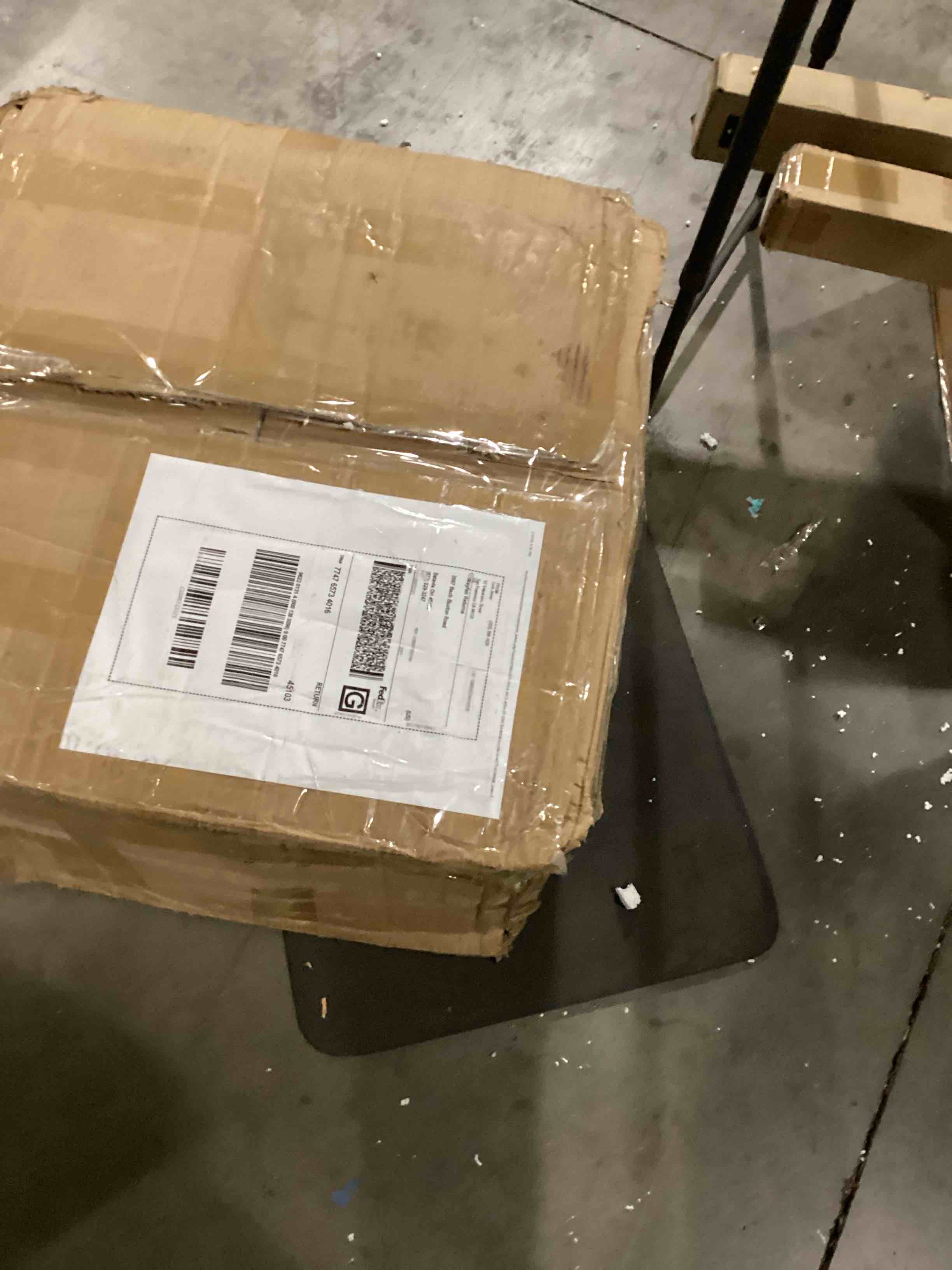 https://s3.amazonaws.com/lotting-images-prod/bidfta/BLU5785246_1708439391632.jpeg