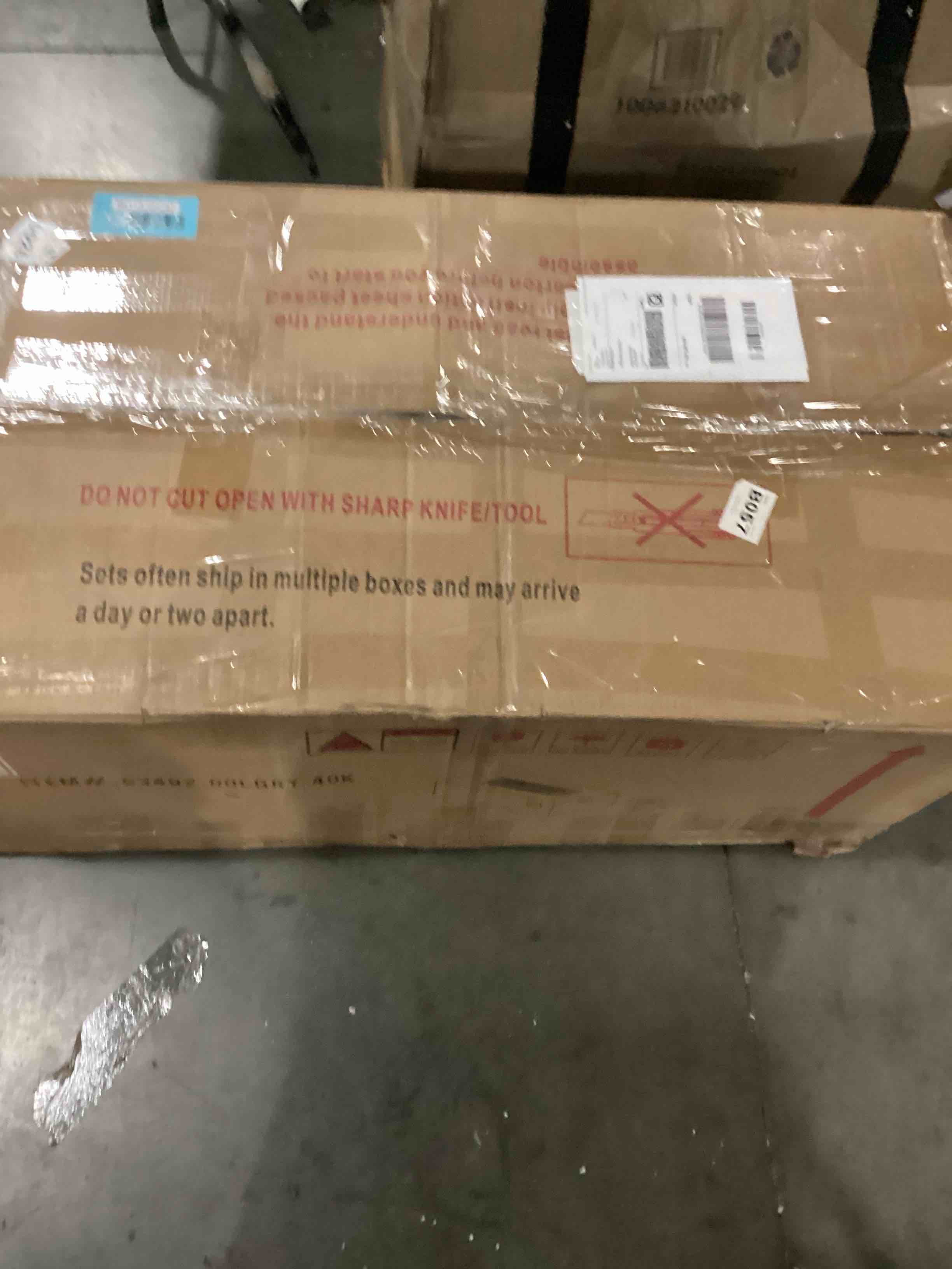 https://s3.amazonaws.com/lotting-images-prod/bidfta/BLU5785247_1708440389507.jpeg