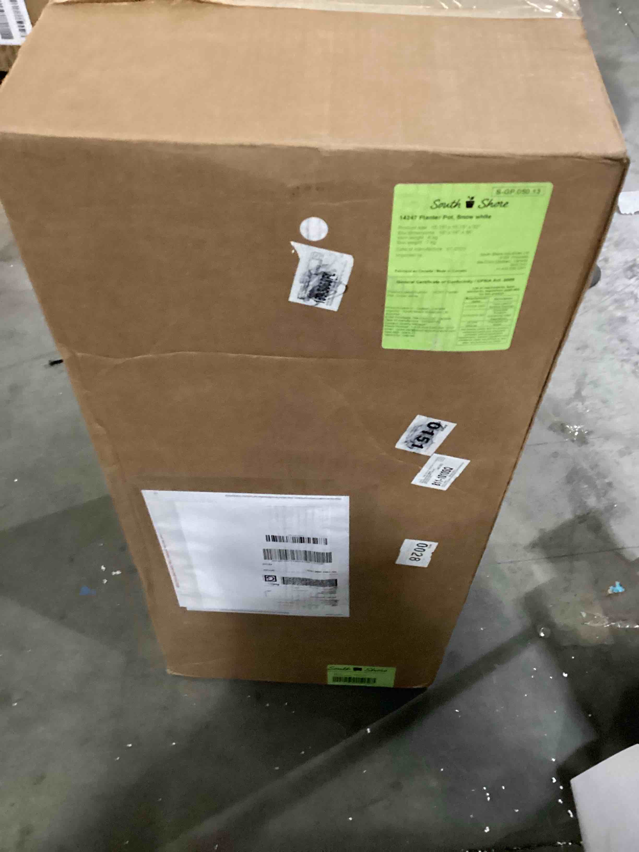 https://s3.amazonaws.com/lotting-images-prod/bidfta/BLU5785250_1708442870954.jpeg