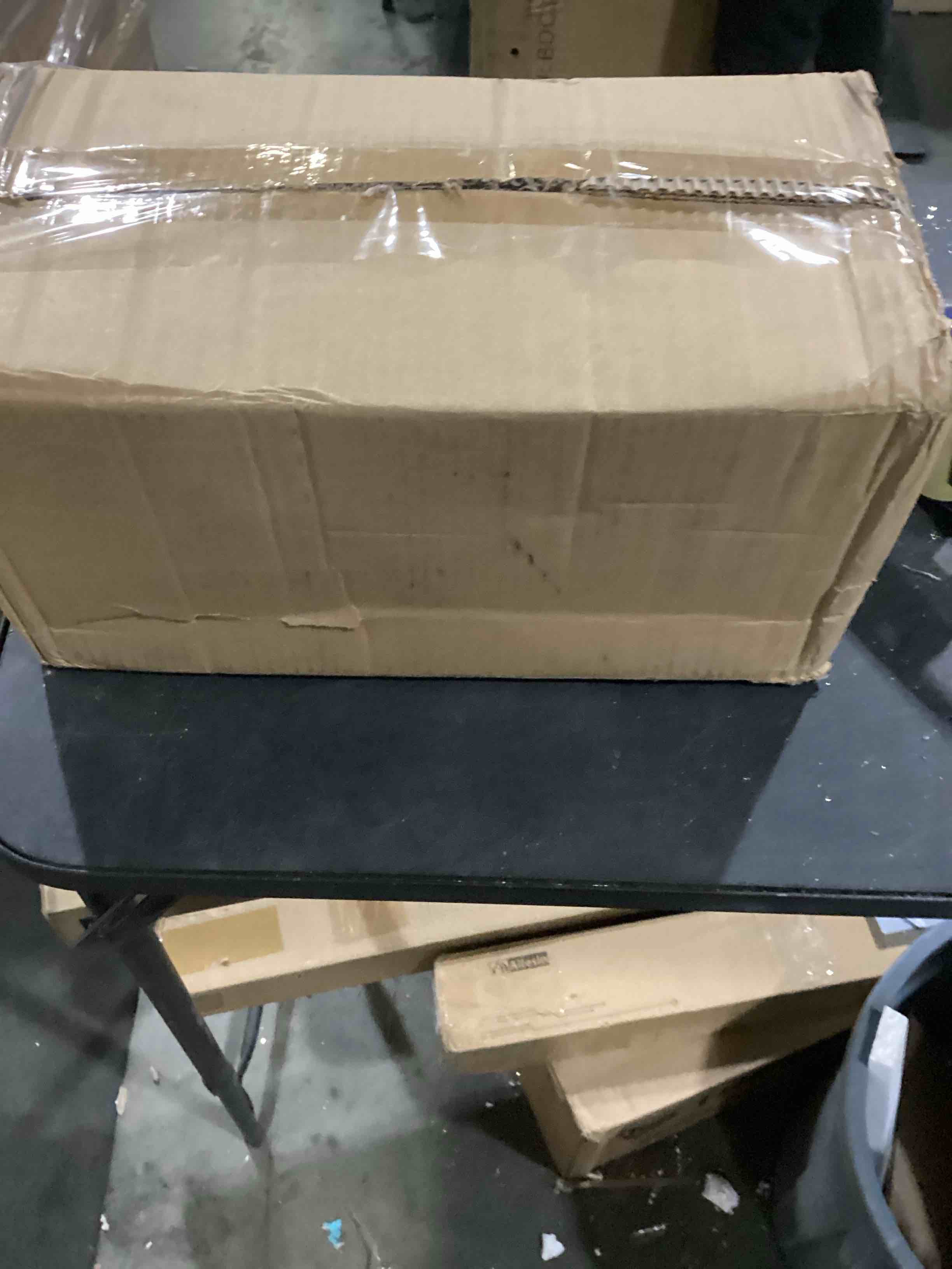 https://s3.amazonaws.com/lotting-images-prod/bidfta/BLU5785266_1708447851941.jpeg