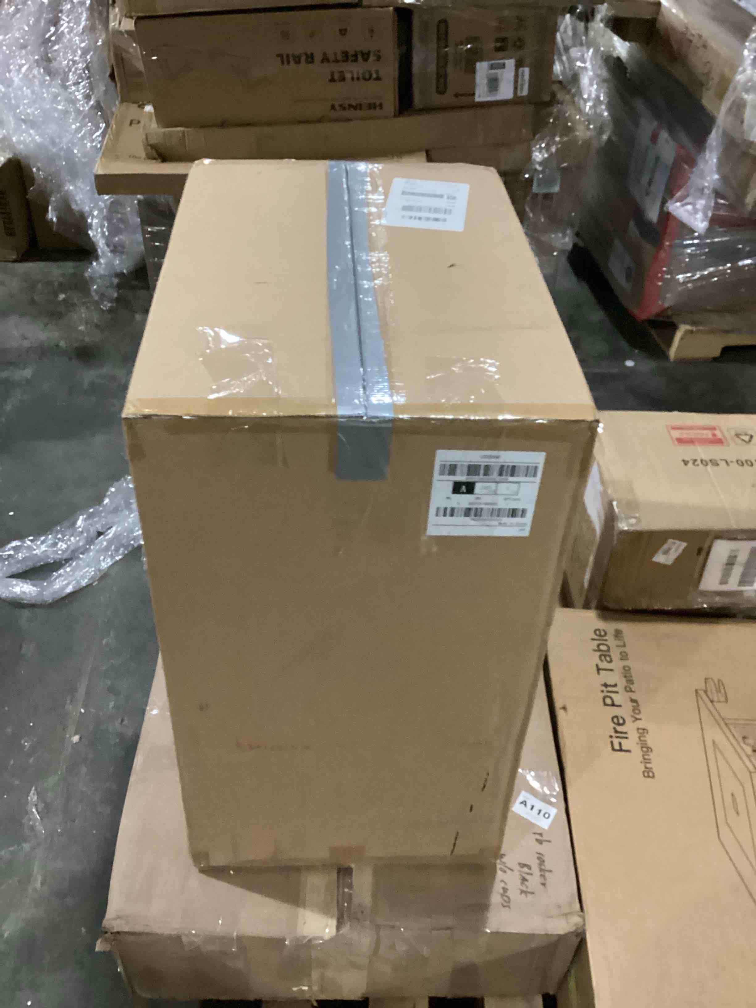 https://s3.amazonaws.com/lotting-images-prod/bidfta/BLU5785985_1708446126094.jpeg