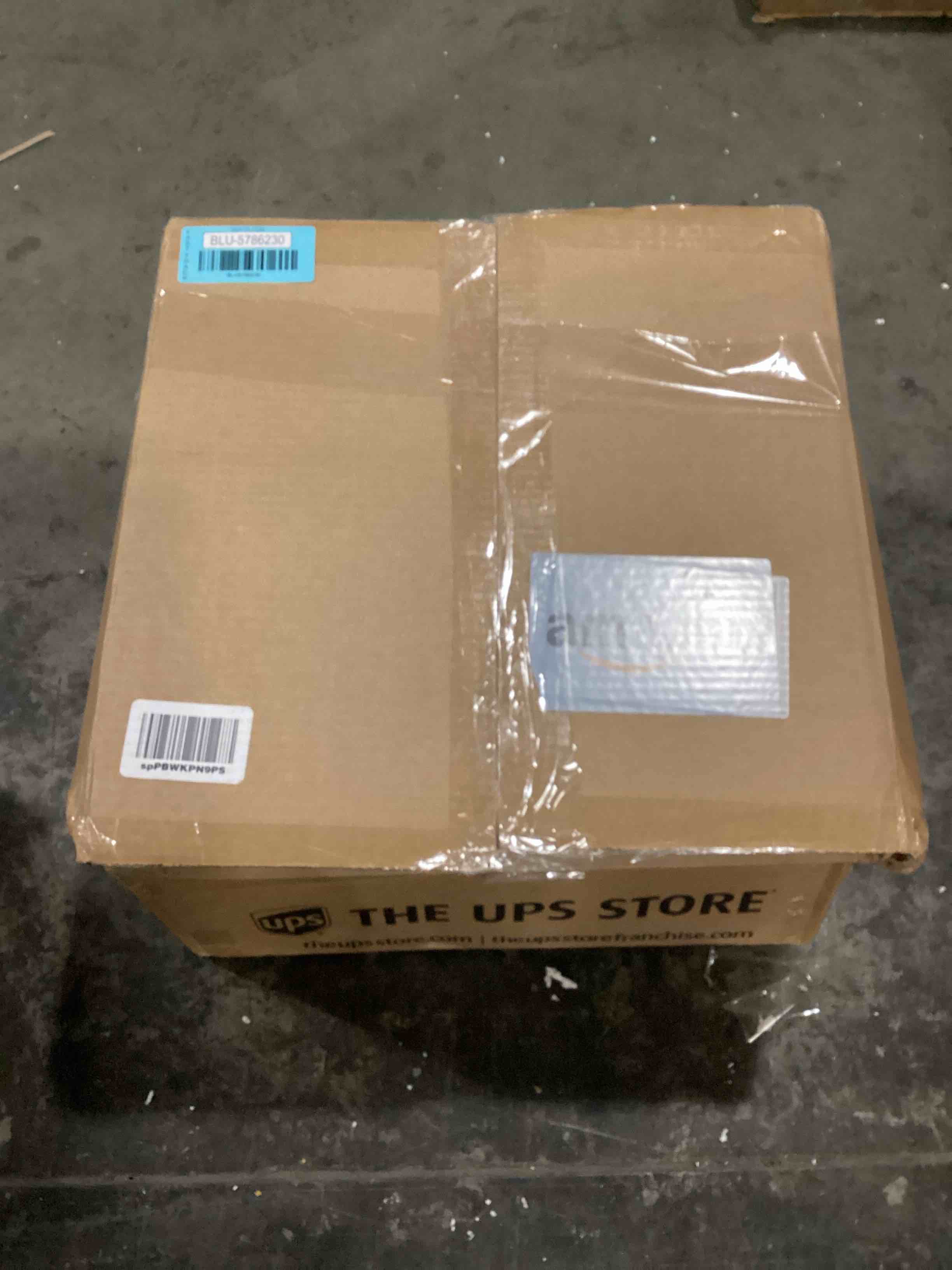 https://s3.amazonaws.com/lotting-images-prod/bidfta/BLU5786230_1708961628723.jpeg