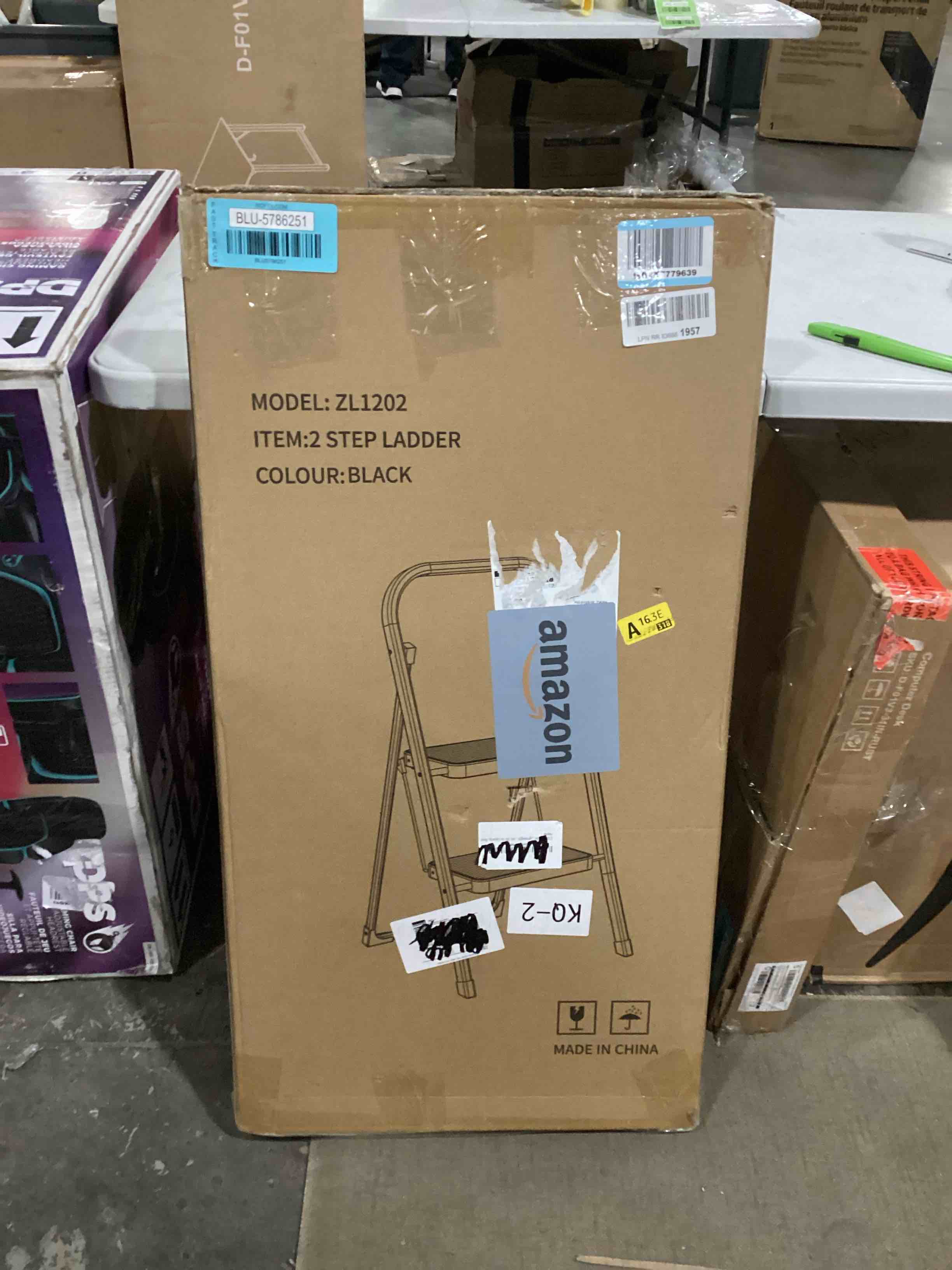 https://s3.amazonaws.com/lotting-images-prod/bidfta/BLU5786251_1708969316303.jpeg