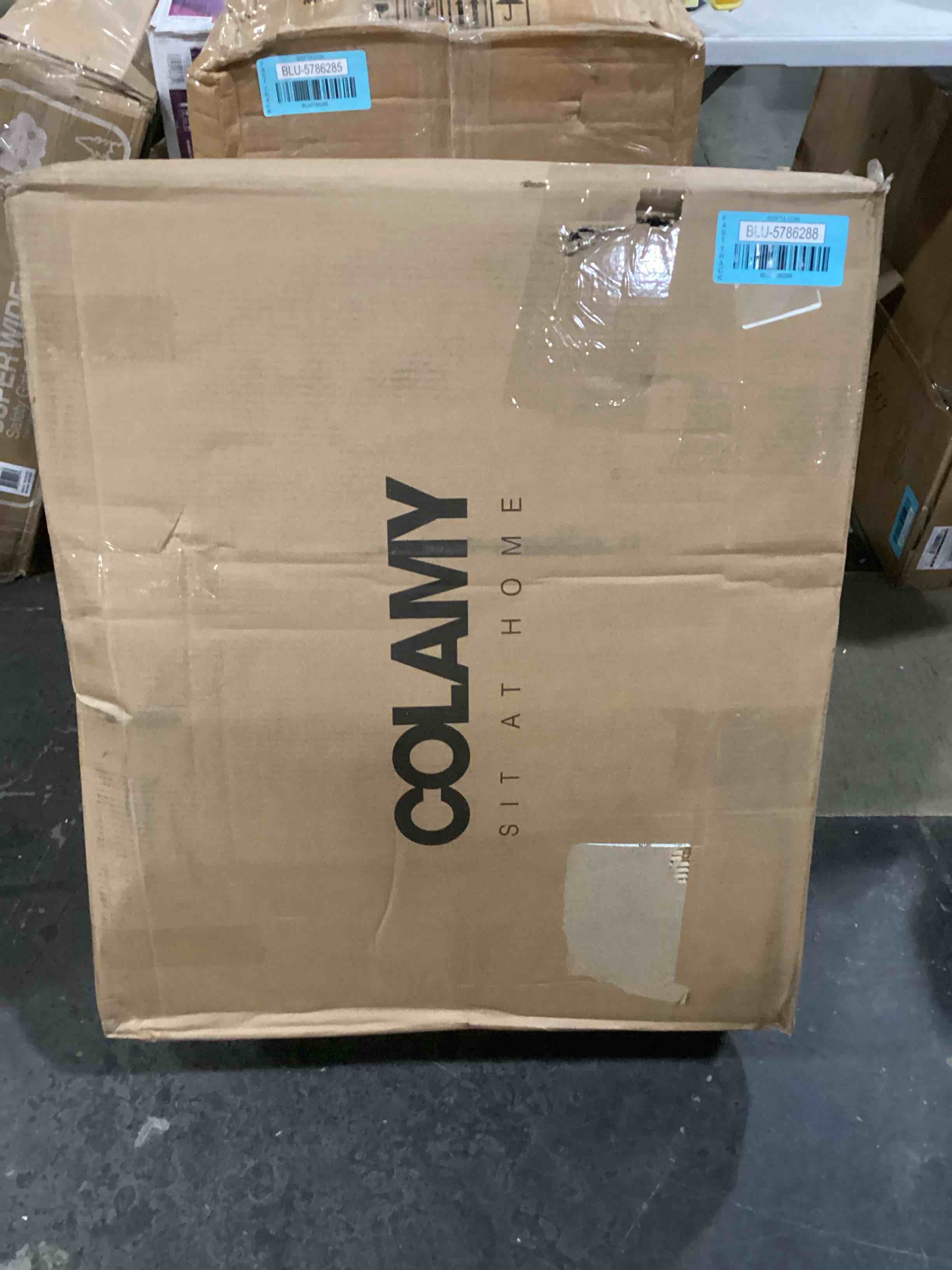 https://s3.amazonaws.com/lotting-images-prod/bidfta/BLU5786288_1709040710371.jpeg
