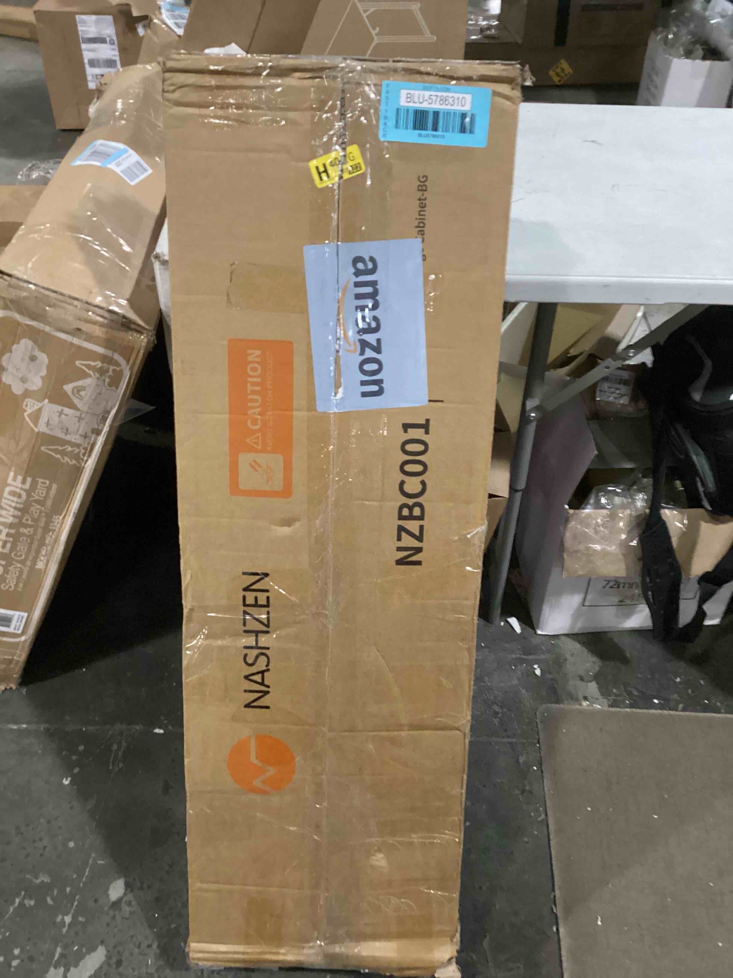 https://s3.amazonaws.com/lotting-images-prod/bidfta/BLU5786310_1709050924704.jpeg