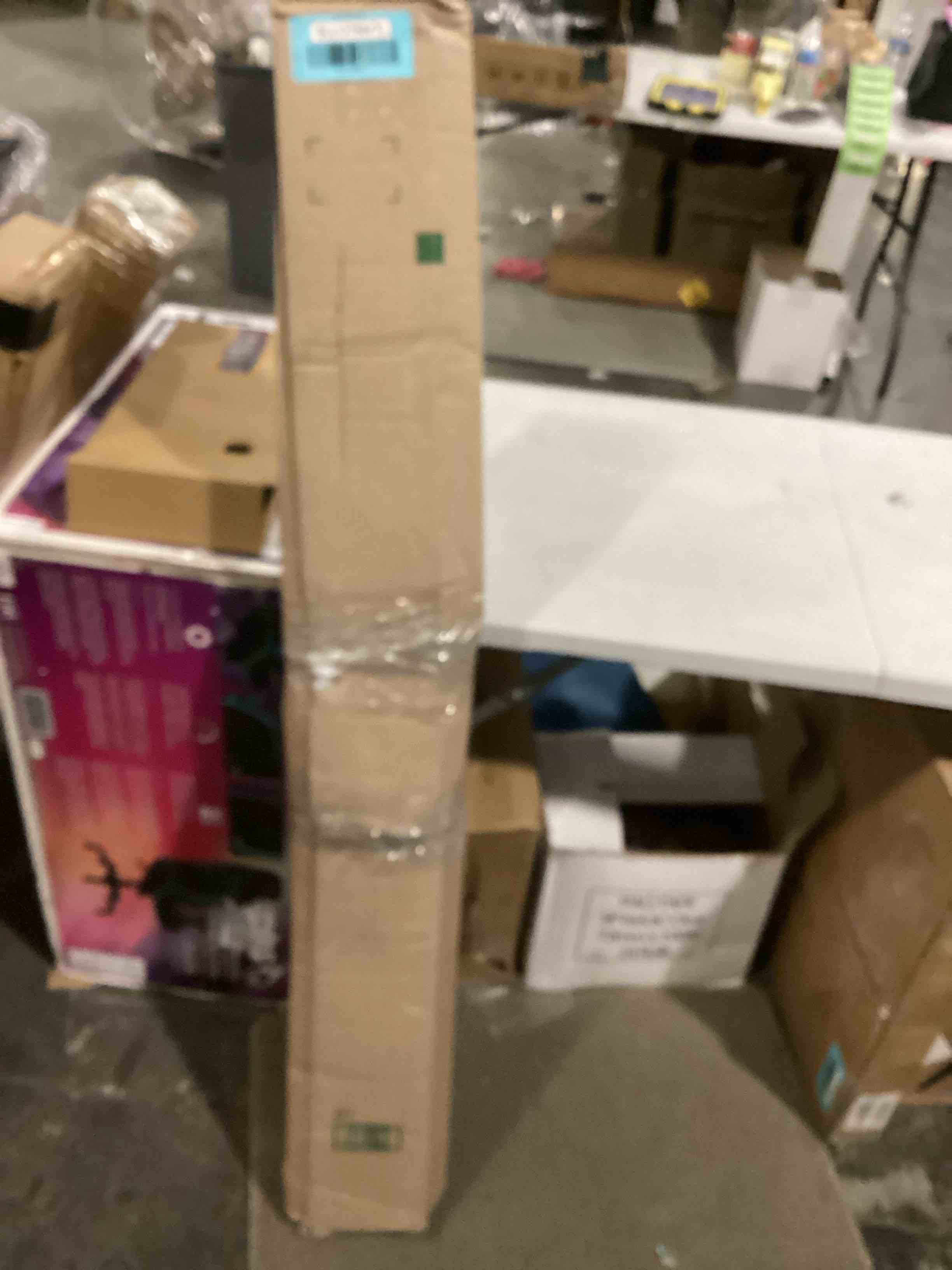 https://s3.amazonaws.com/lotting-images-prod/bidfta/BLU5786470_1709235087599.jpeg