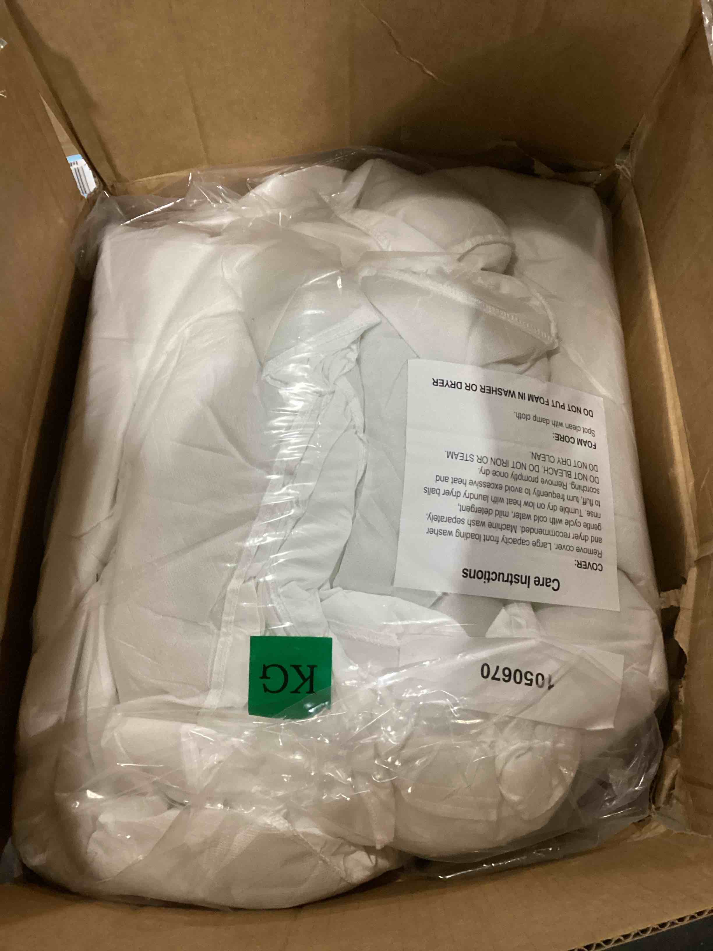 https://s3.amazonaws.com/lotting-images-prod/bidfta/BLU5786595_1709389754273.jpeg