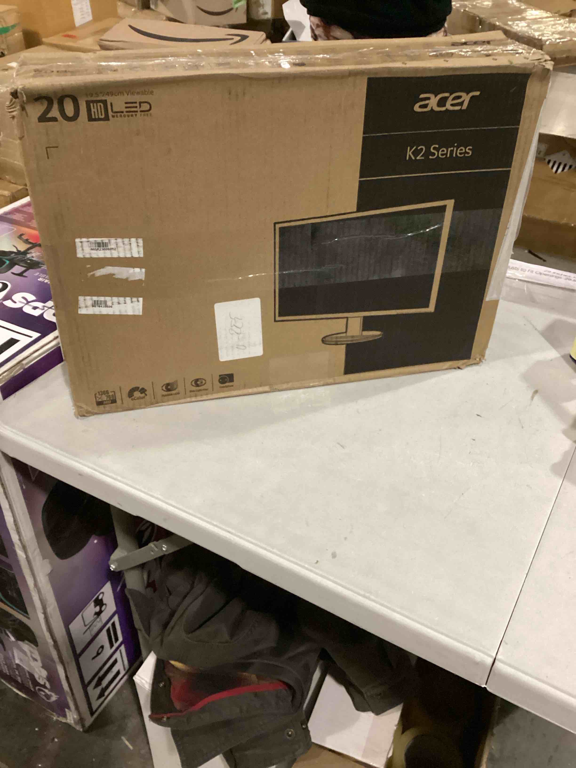 https://s3.amazonaws.com/lotting-images-prod/bidfta/BLU5786604_1709396499023.jpeg