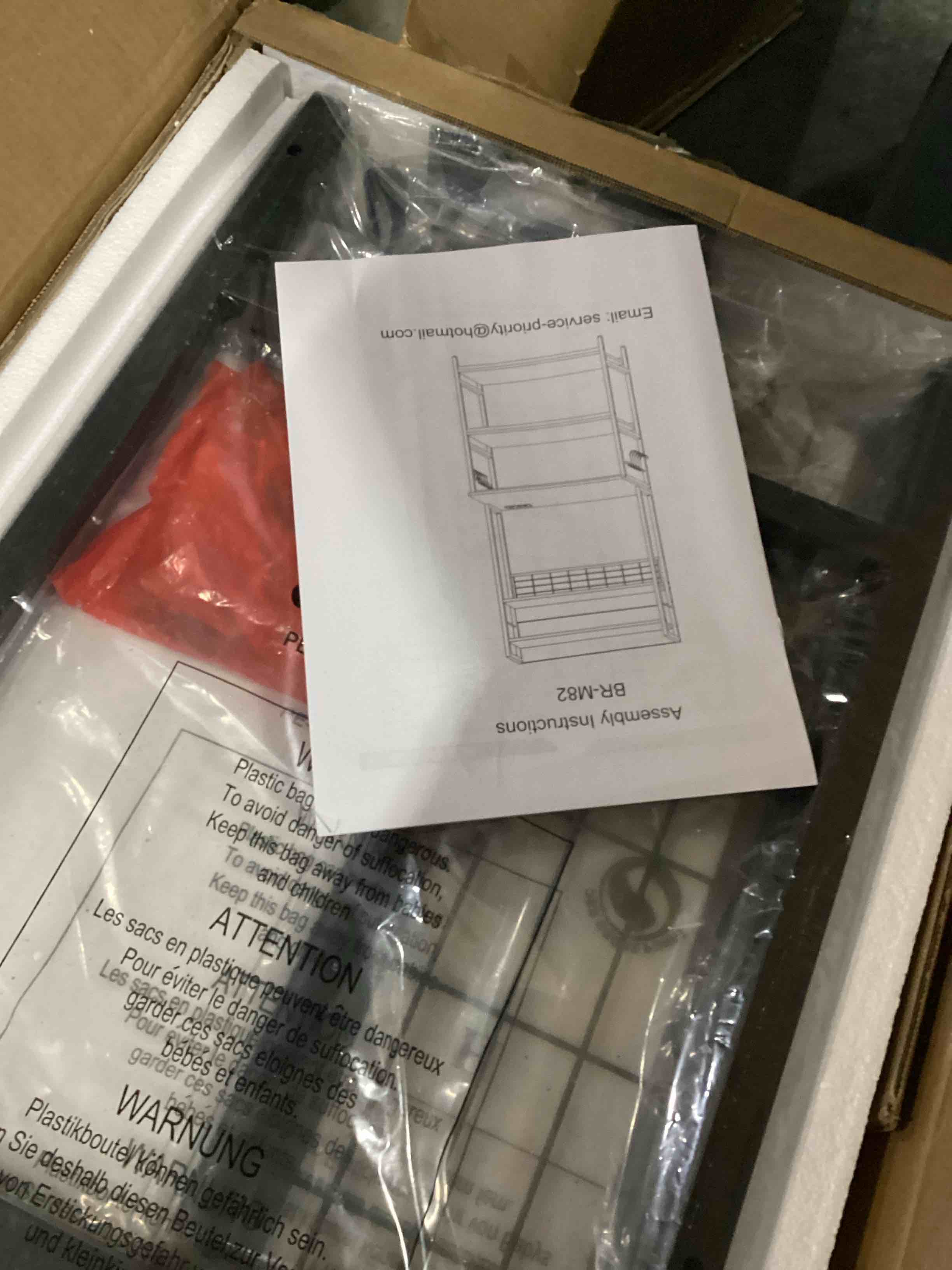 https://s3.amazonaws.com/lotting-images-prod/bidfta/BLU5787290_1710255945110.jpeg