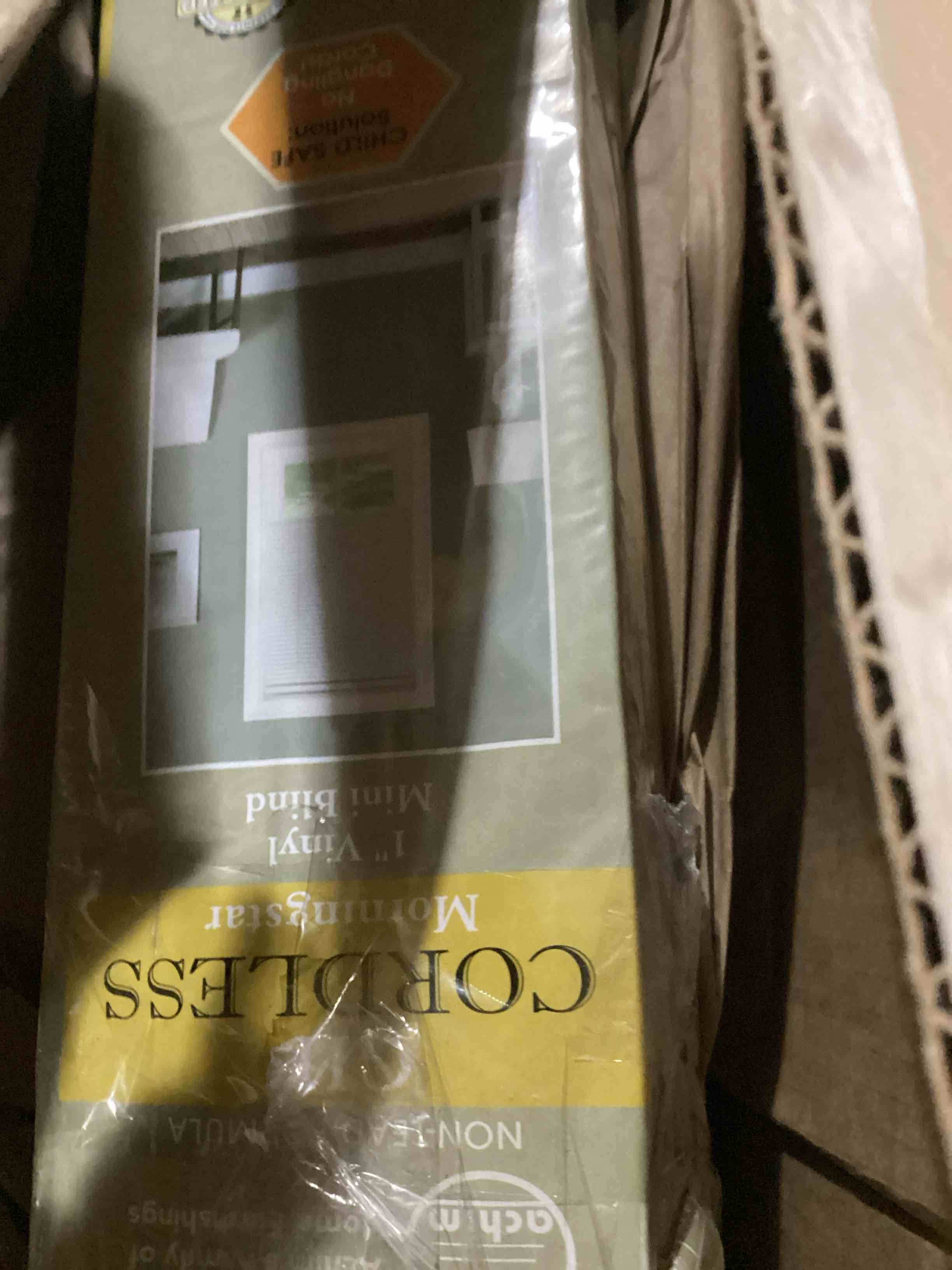 https://s3.amazonaws.com/lotting-images-prod/bidfta/BLU5787851_1707502821042.jpeg