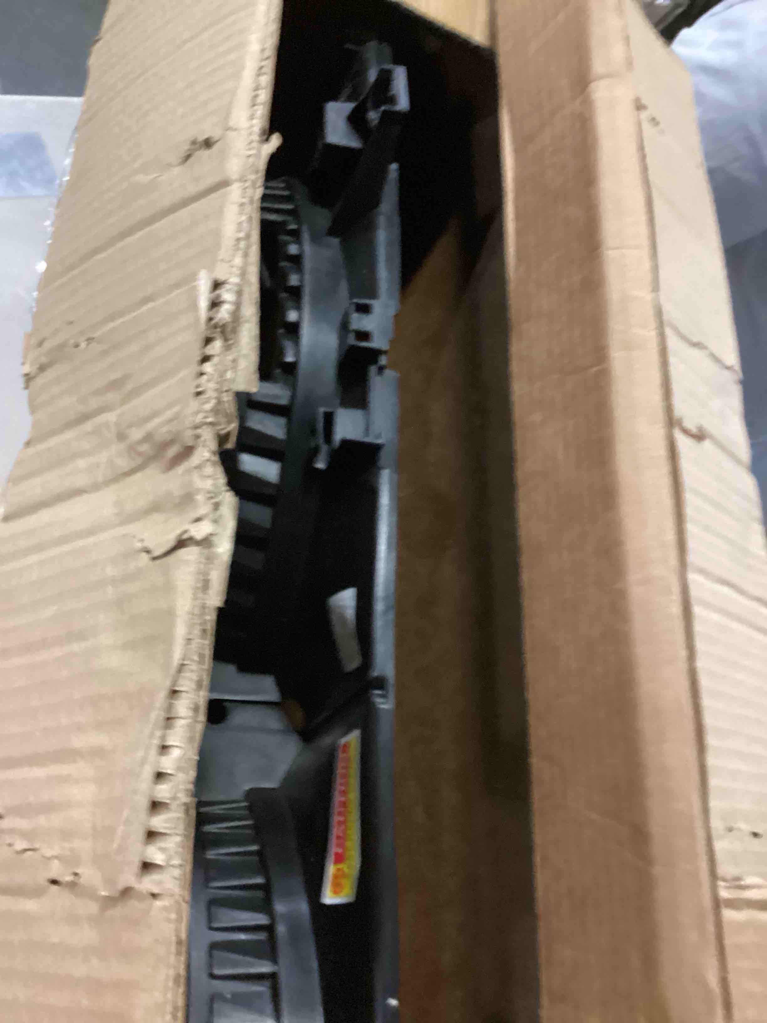 https://s3.amazonaws.com/lotting-images-prod/bidfta/BLU5787974_1707829931092.jpeg