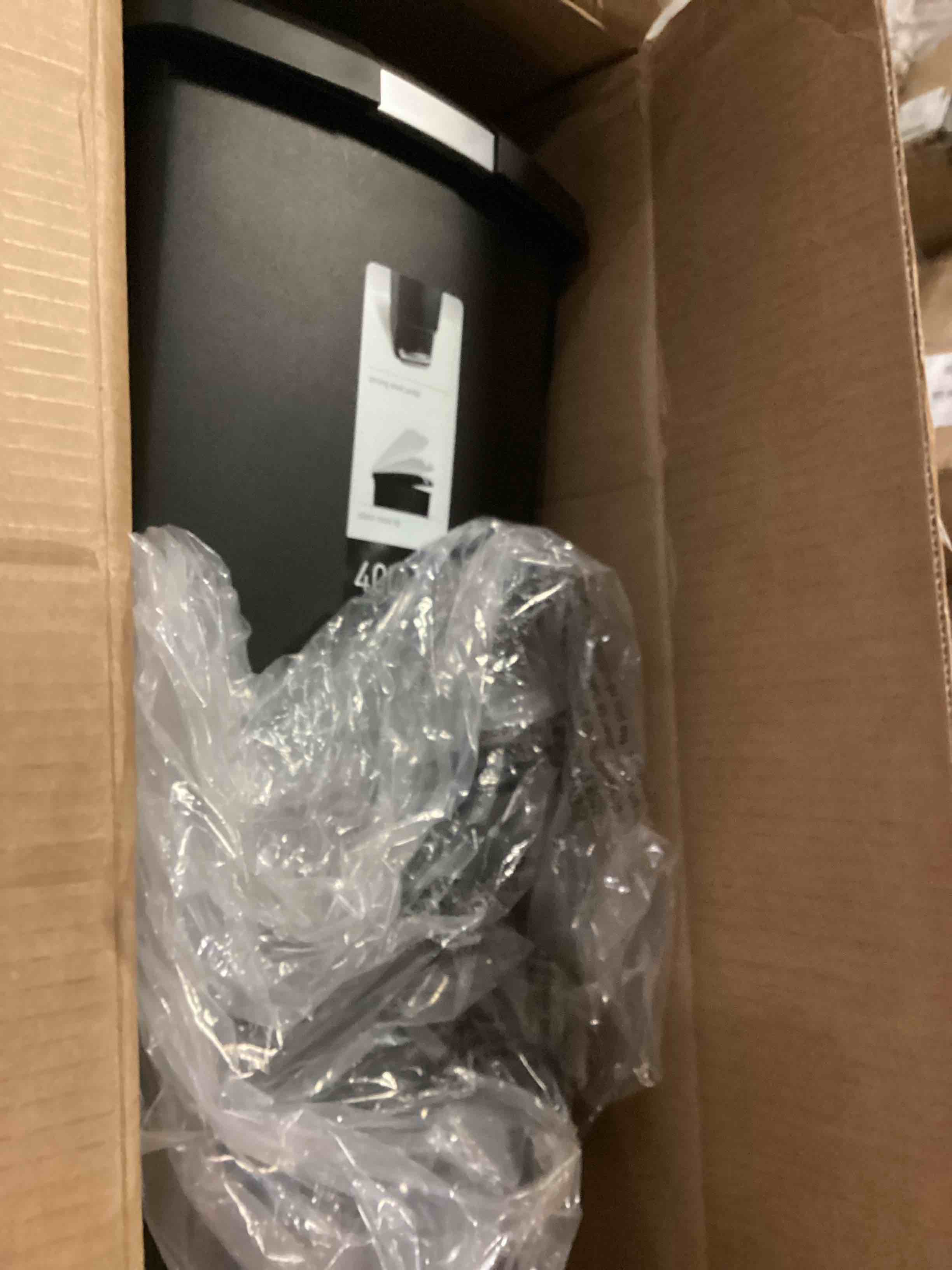 https://s3.amazonaws.com/lotting-images-prod/bidfta/BLU5787987_1707834724526.jpeg