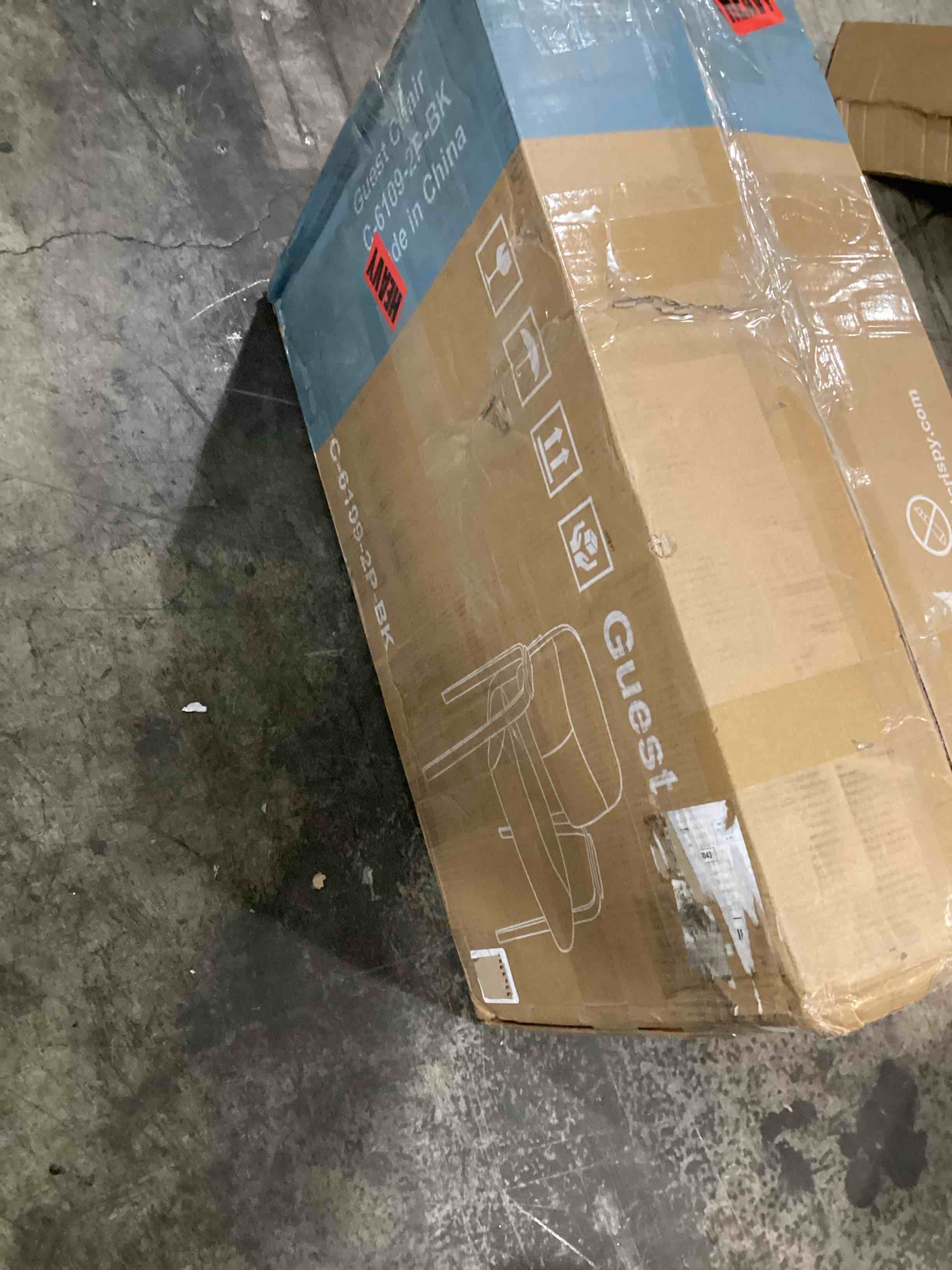 https://s3.amazonaws.com/lotting-images-prod/bidfta/BLU5788205_1708098197804.jpeg